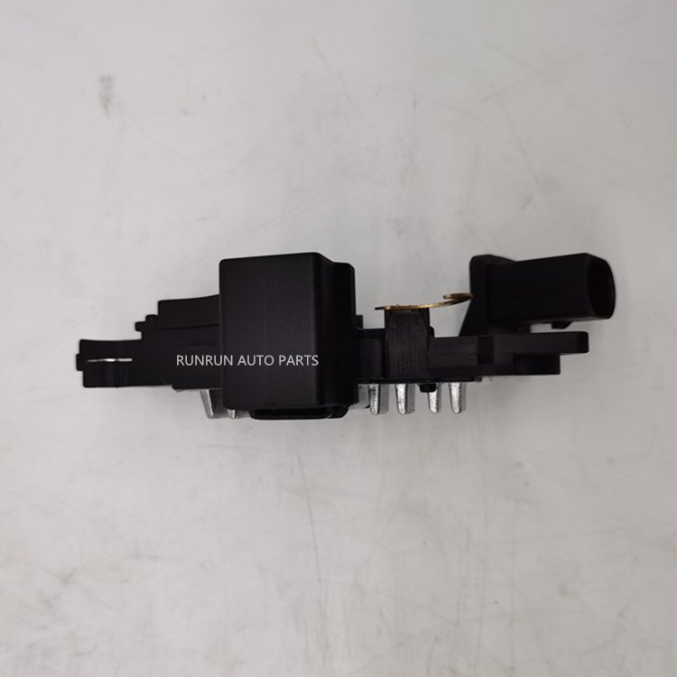 Alternator Voltage Regulator for bmw IB262 F00MA45221 F00M145285 F00M145312 14.8V