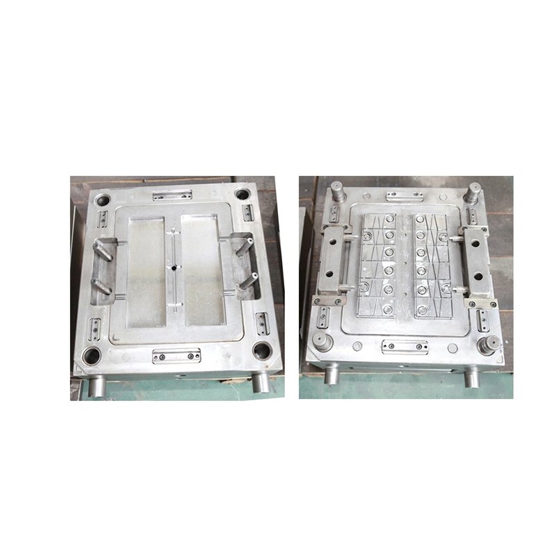 Cold Runner 16 Cavity 718 Steel Good Quality Customized Fully Automatic Auto Car Injection Plastic Battery Case Vent Plug Mold