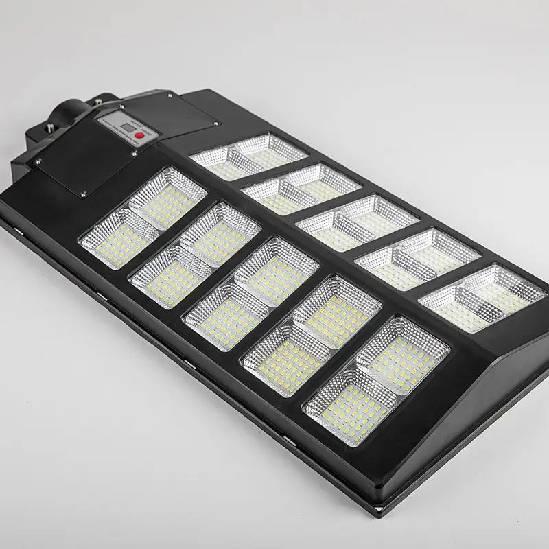 Smart Remote Control Outdoor Garden LED Street Lights Energy Saving Solar Powered All in One for Road Use Price List Available