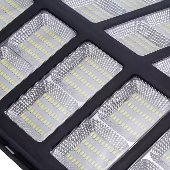Smart Remote Control Outdoor Garden LED Street Lights Energy Saving Solar Powered All in One for Road Use Price List Available