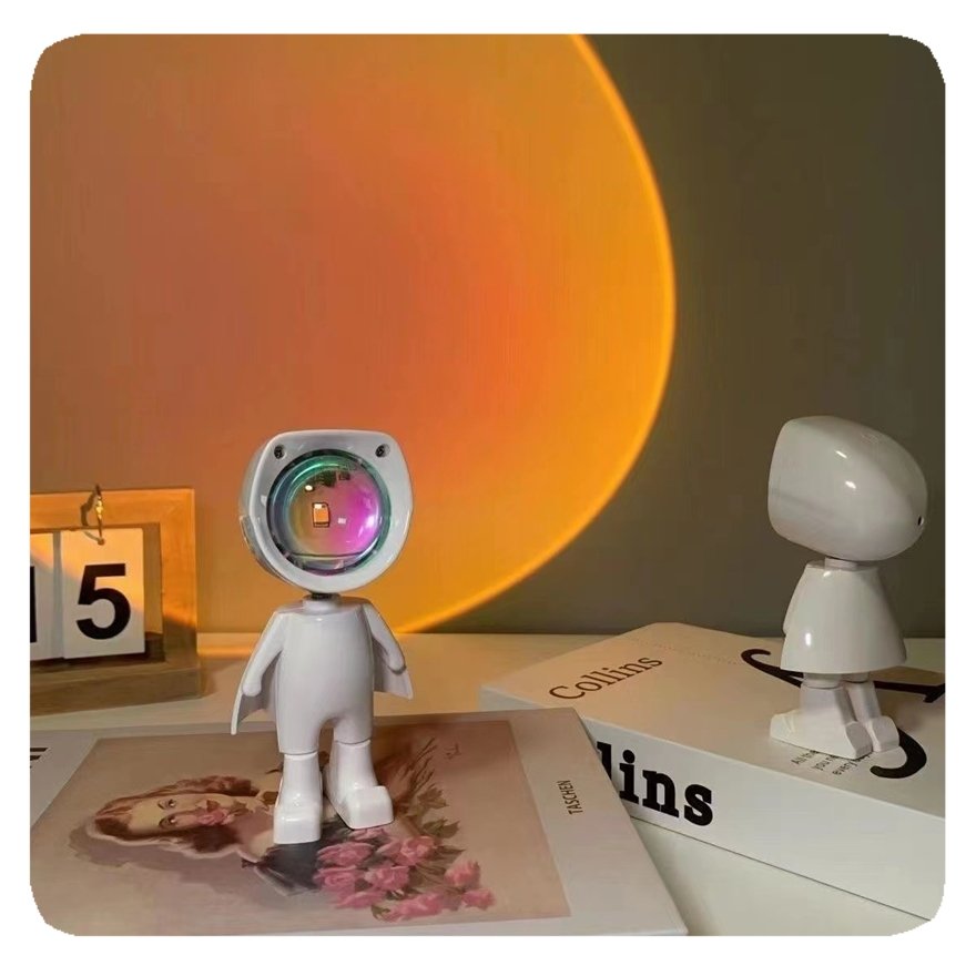 NEW Custom Rechargeable Robot Night Light Astronaut Projector Lights Decoration Atmosphere Battery Power Sunset Lamp