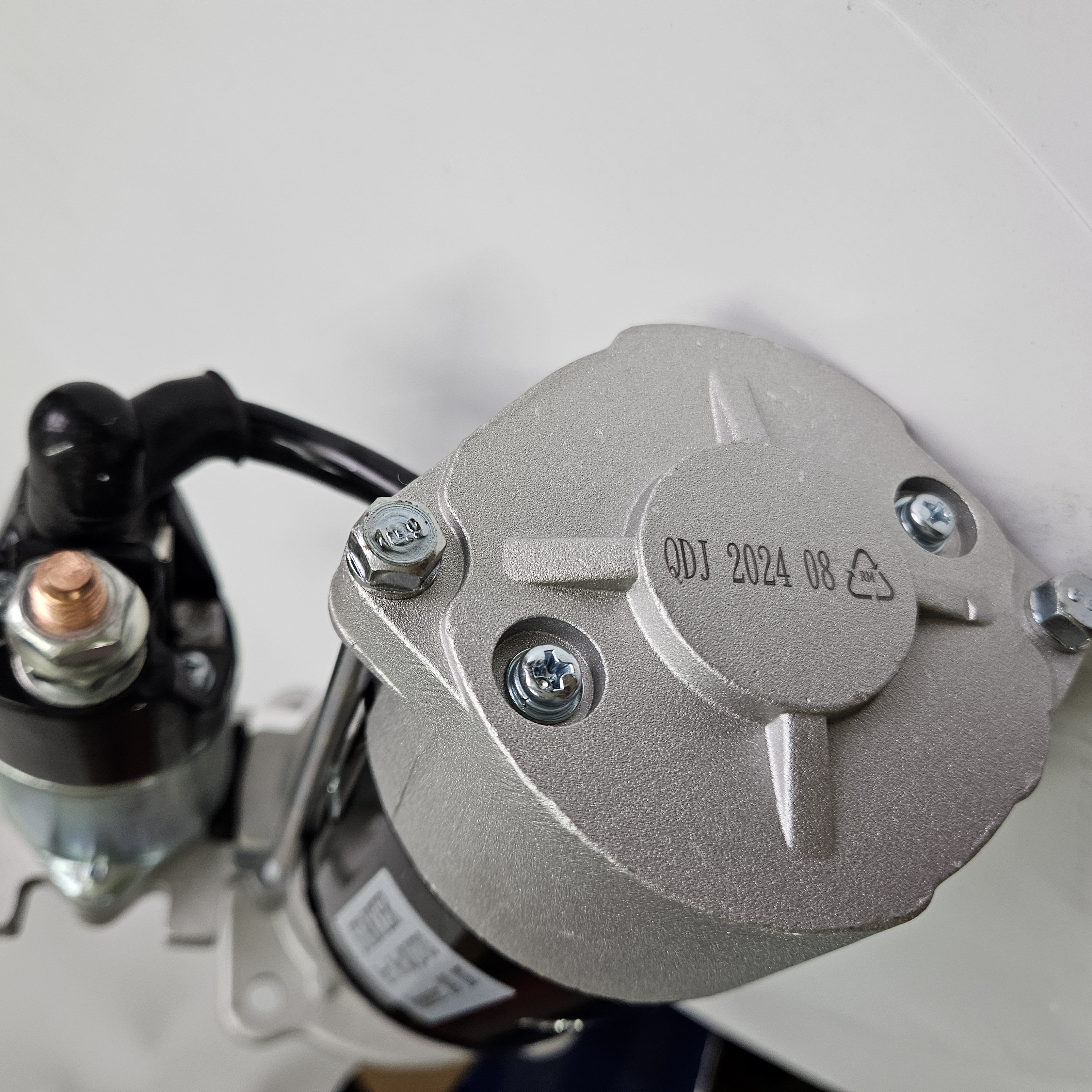 New 6BT 24V 7.5Kw QDJ2703 Starter Motor Assembly 4935789 3708N-010 for Perkins Diesel Truck Engine Parts