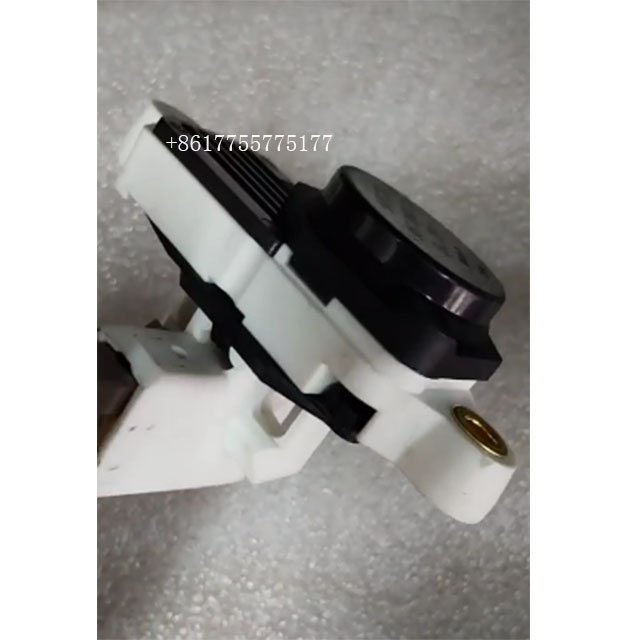 1987AN0215 for Bosch Alternator Regulator for Mercedes-Benz for Setra Voltage Regulator for Car Alternator Wholesale