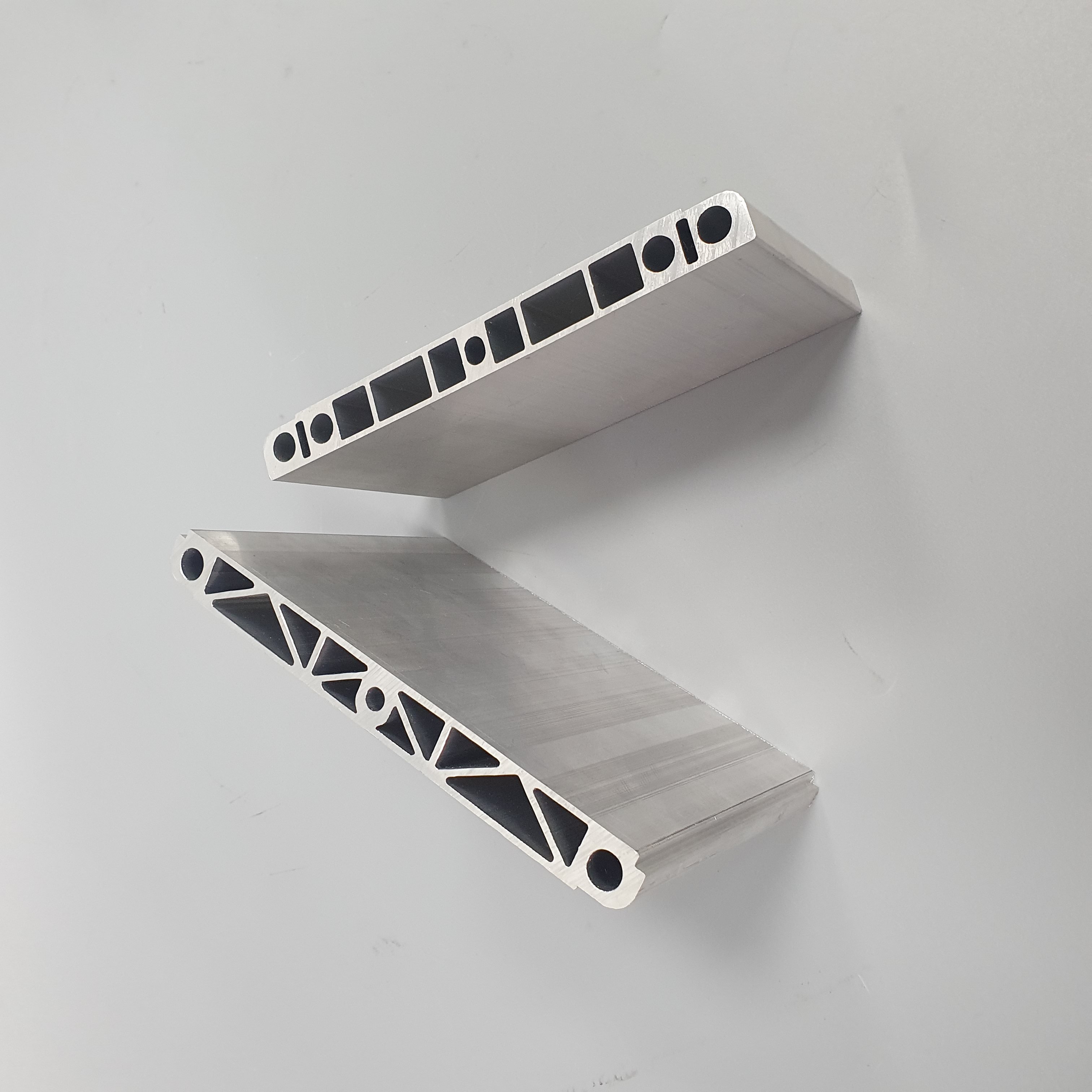 CNC Machining Service 6061 6063 Battery Tray Extruded Aluminum End Plate for New Energy Vehicle