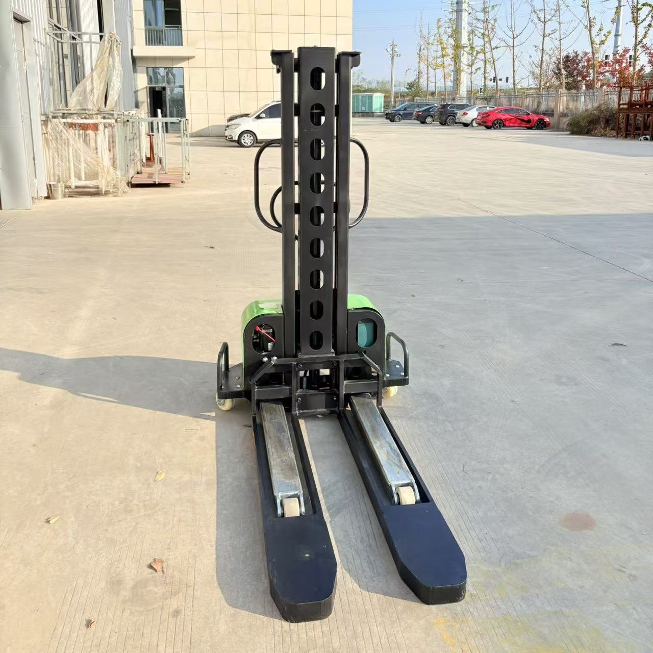 Self Loading Stacker 500kg 700kg 1 Ton Electric Pallet Truck Hydraulic Lifter Portable Electric Stacker for Car