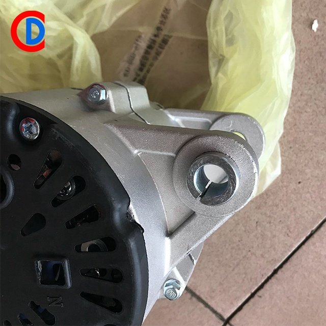 DONGFENG Tianlong Tianjin Engine Charging C5288082 DCEC 5288082 6BT 6CT Alternator 28v 70a