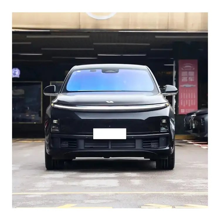 Large Space Long Endurance Factory Wholesale Price Lixiang L7 2023 Air Version Ev Car New Car in Stock