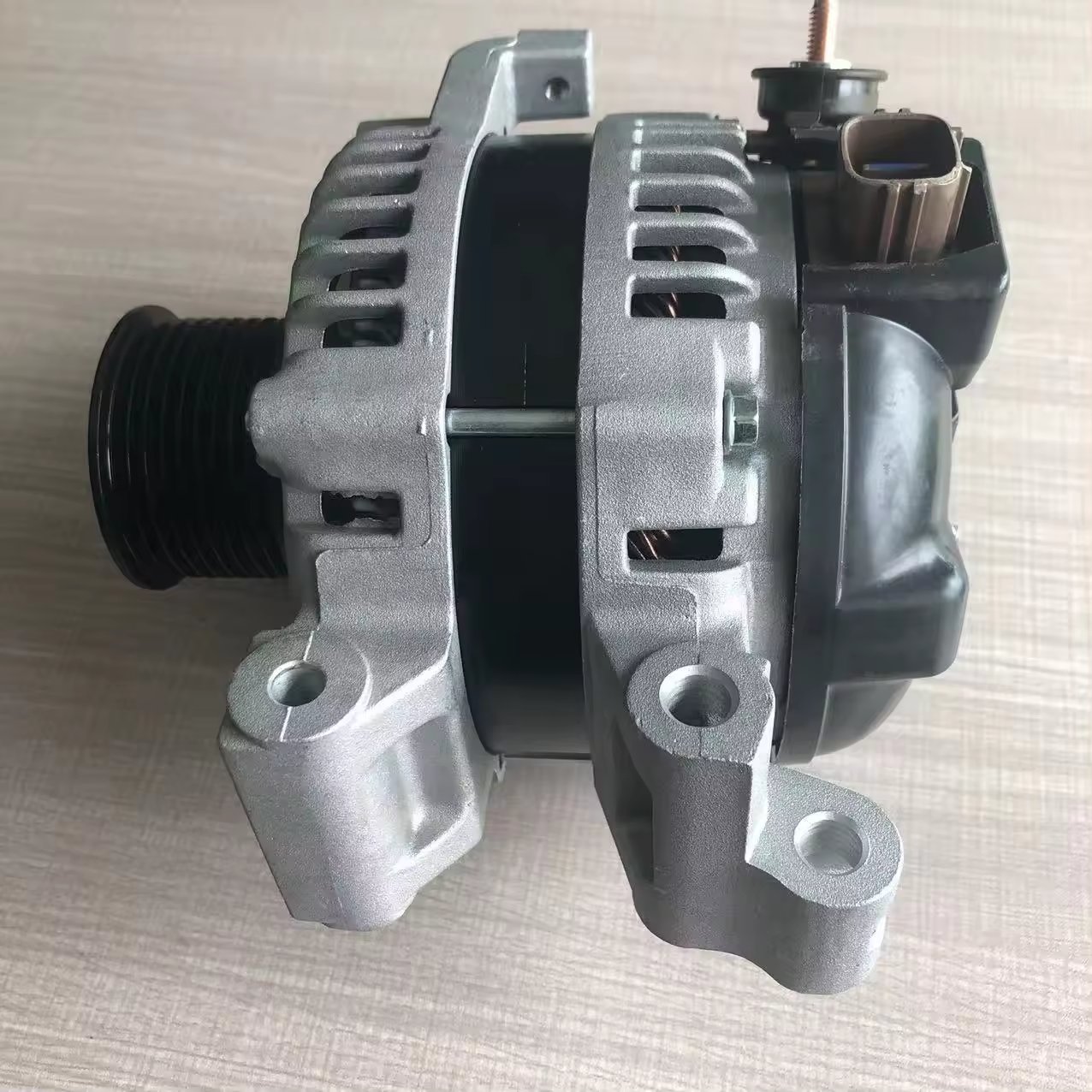 Wholesale New for for Land Cruiser 1VD Alternator Starter 27060-51010 for Vehicle Replacement and Maintenance