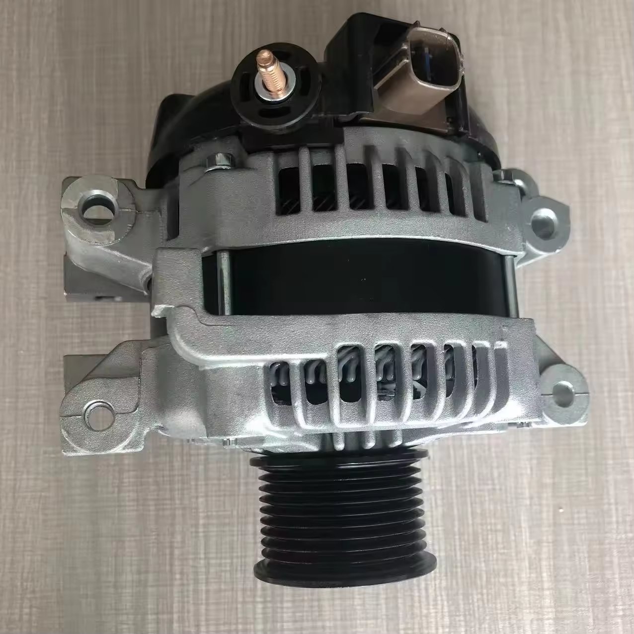 Wholesale New for for Land Cruiser 1VD Alternator Starter 27060-51010 for Vehicle Replacement and Maintenance