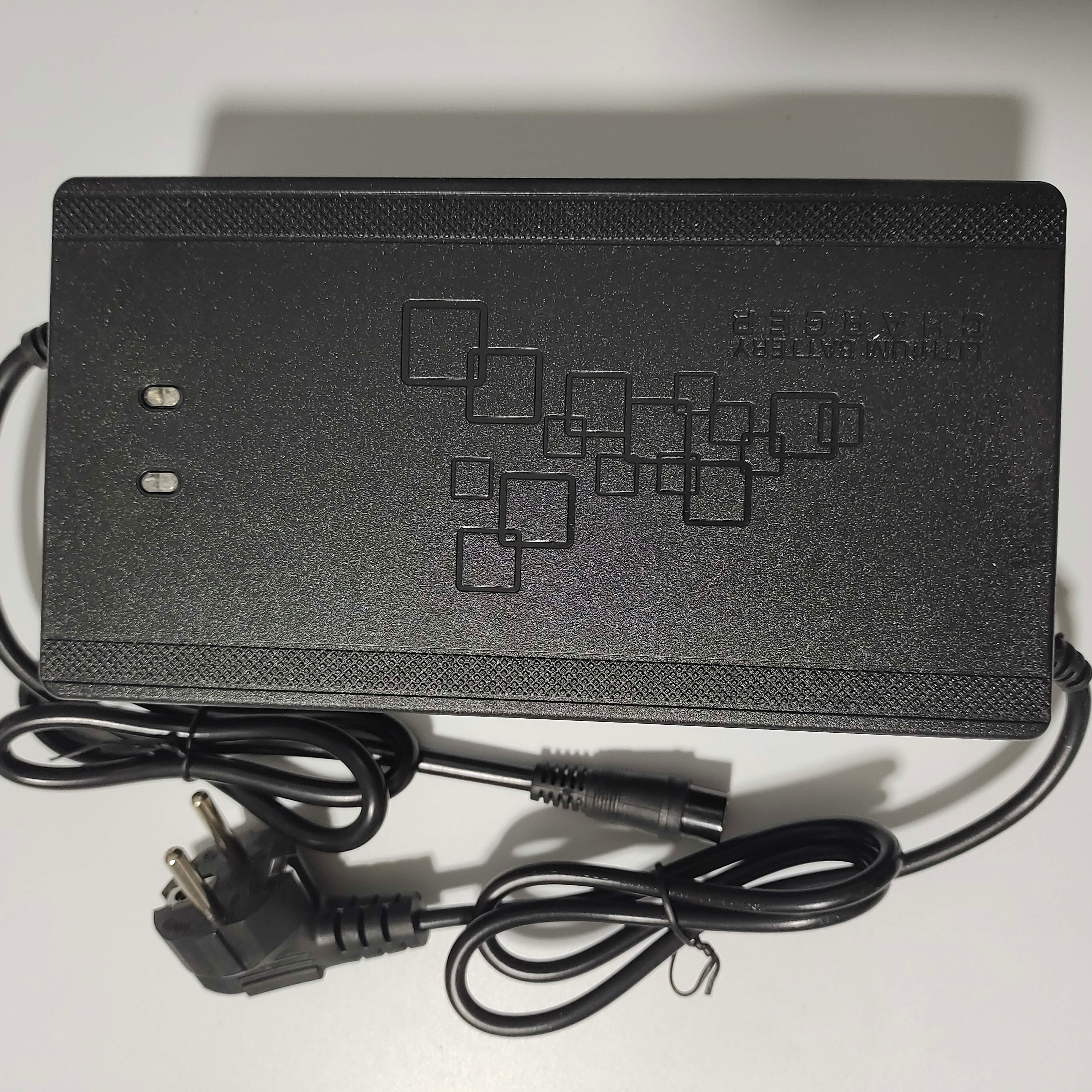 Factory Direct High Quality 48V5A/6A 60V5A/6A Charger