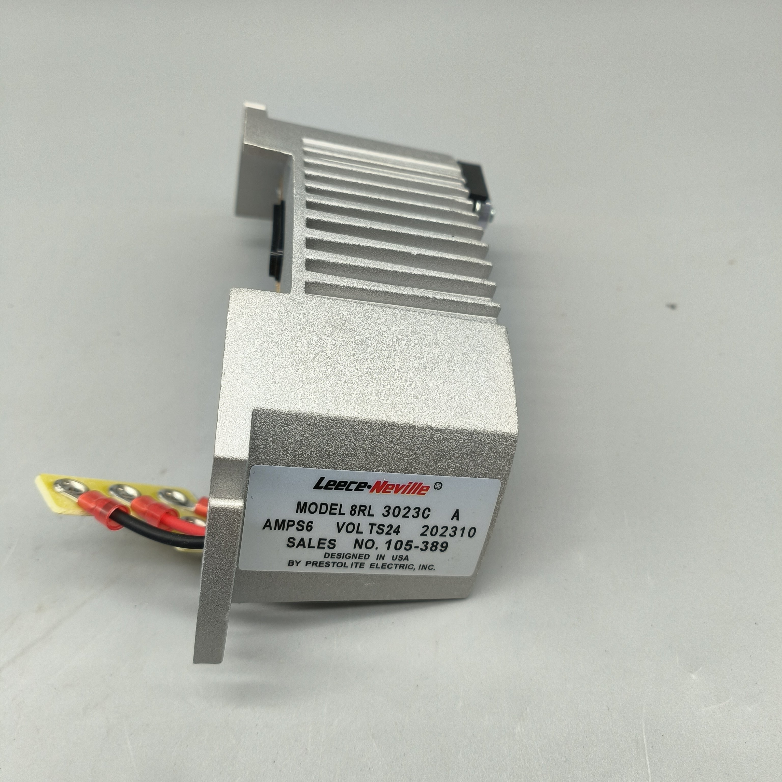 XTY Replacement Hot Sale Best Price Alternator Parts 8RL3023C Alternator Regulator for Alternator Generator