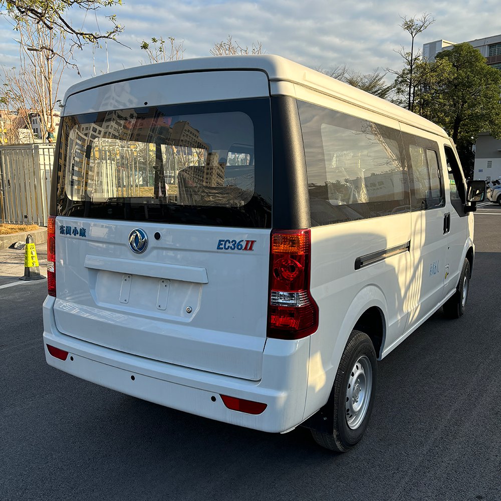 DFSK EC36 Commercial Van Truck Pure Electric 265km Range 38.64kWh CATL Battery in Stock Price!