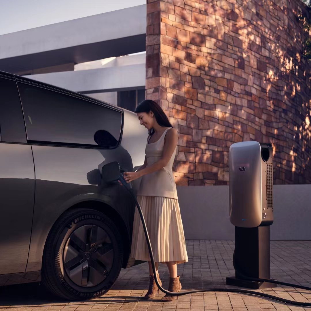 Lixiang 20kw DC Fast Charger New Energy Electric Car Charging Pile 7kw Output Power for Vehicle Application