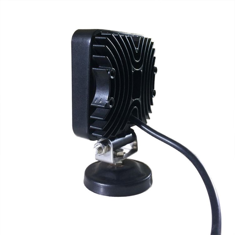 Best Selling 12V 24v Red White Yellow Light 15w Led Work Warning Light 4x4 Off-road Vehicle Lights