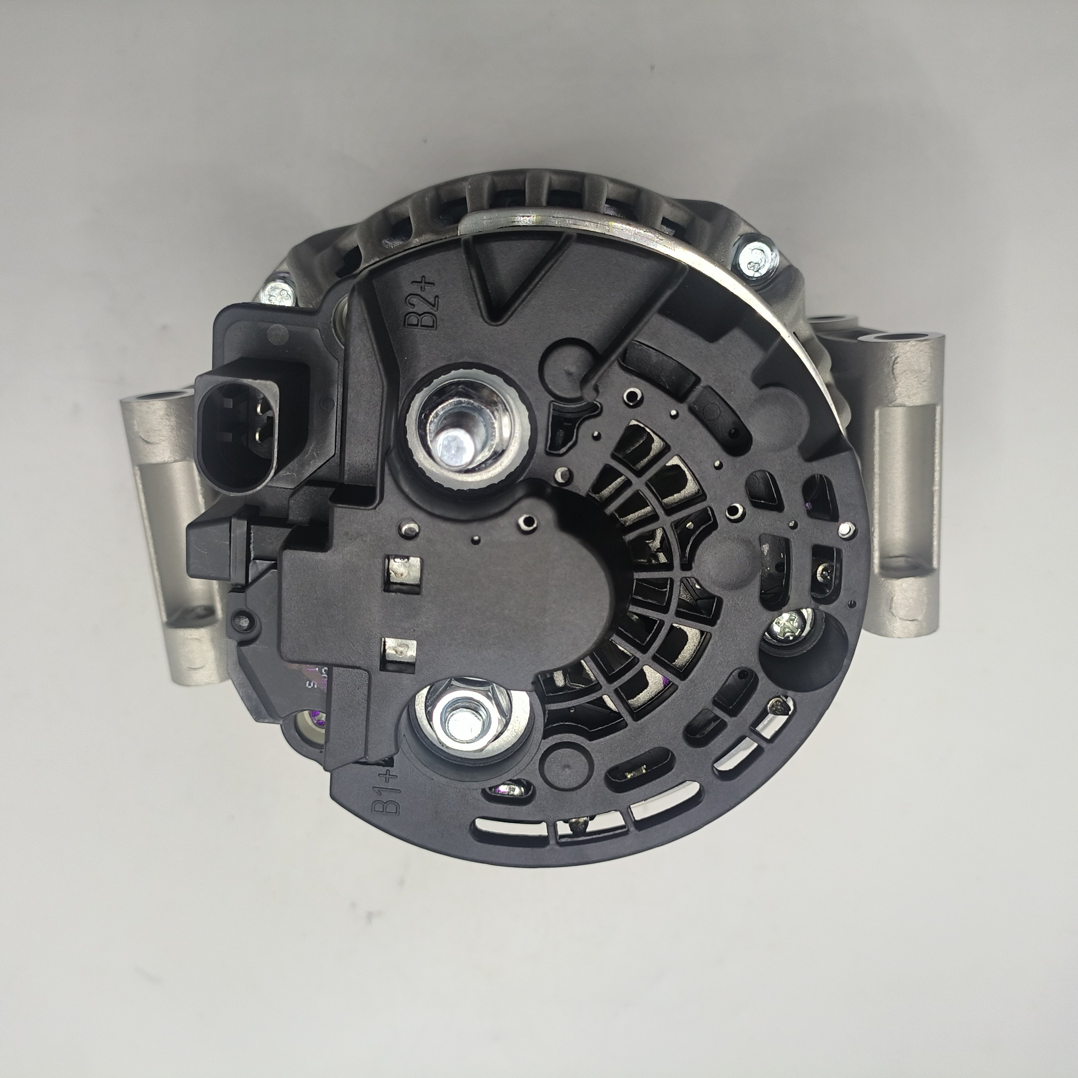 Top Quality 12V 180A Car Alternator 0009060402 Automobile Alternator for Mercedes-Benz