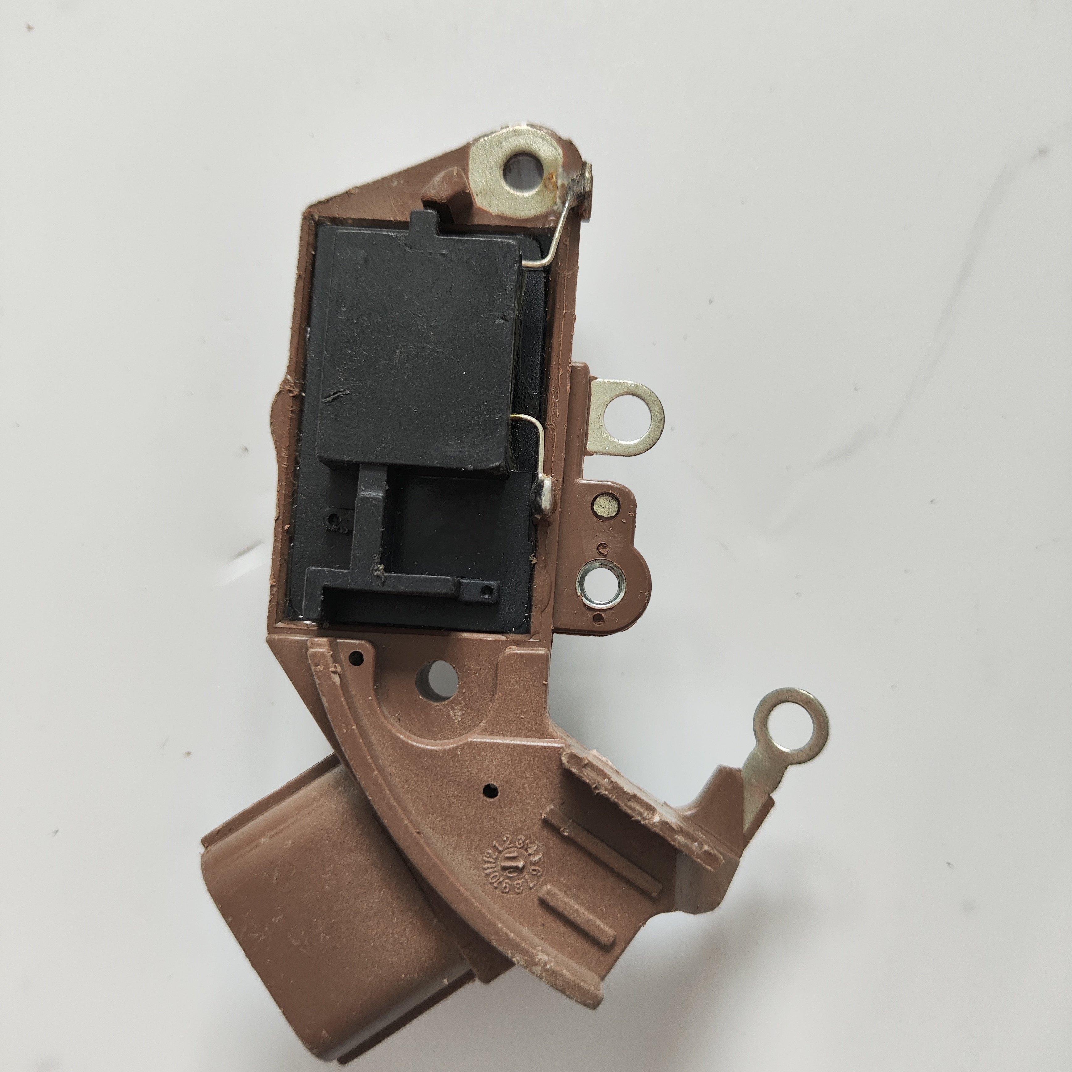 Original Quality Genuine Auto Alternator Regulator 126000-3171 for toyota