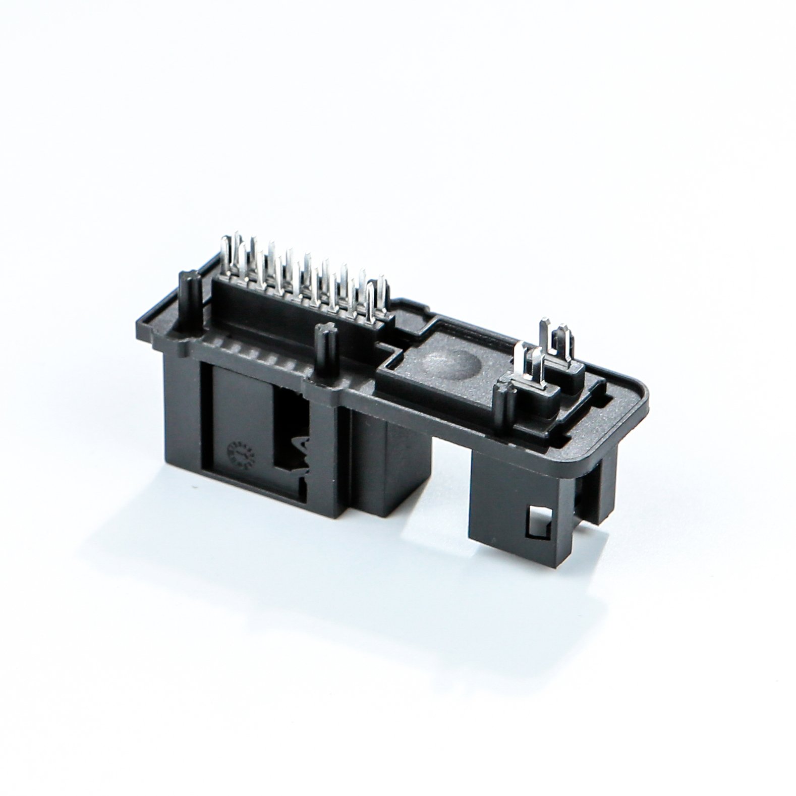 32 Pin Tyco Amp TE Connectivity Automotive Car Connector 1719057-1/1719058-1/1J0972977C