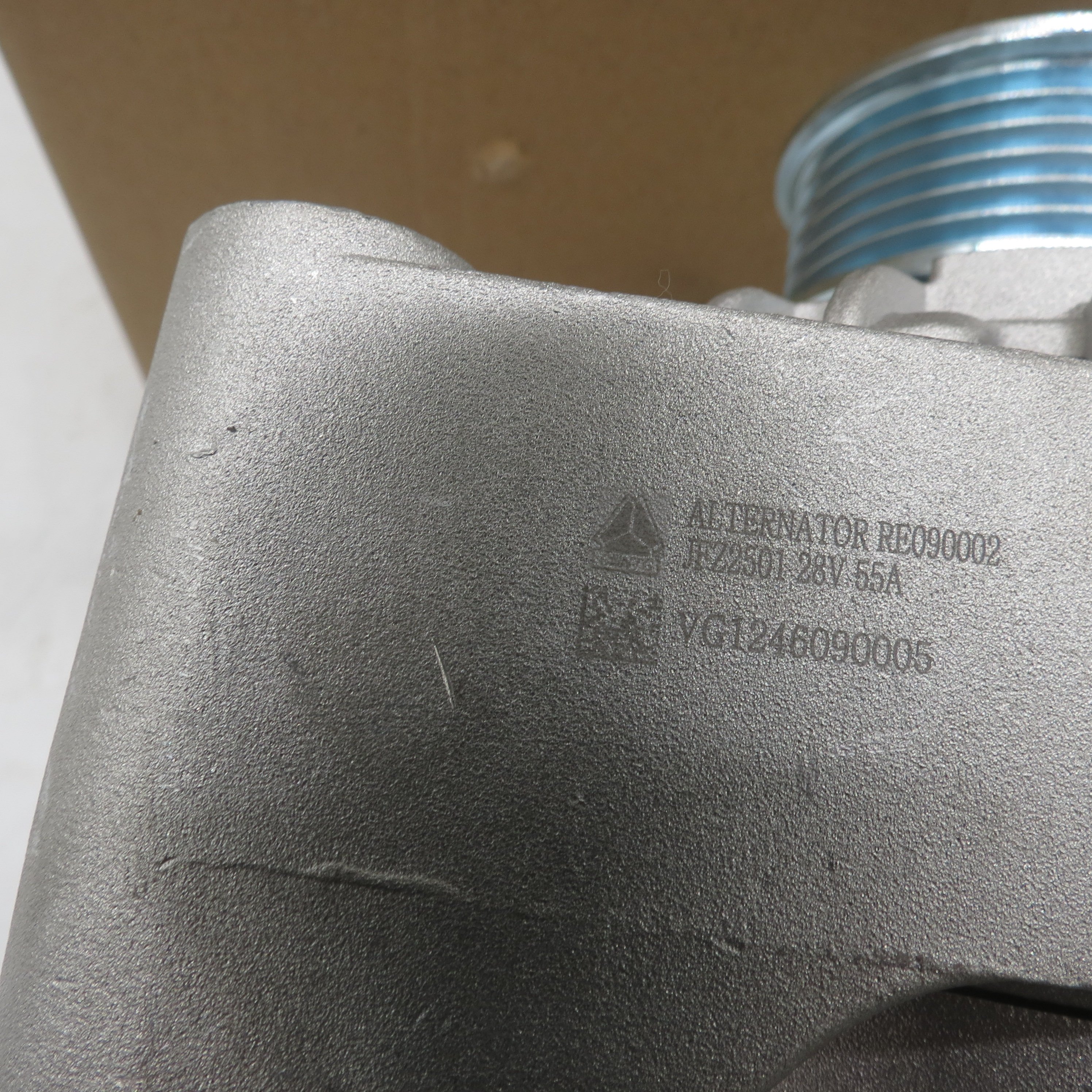 Good Performance Trucks and Cars Auto Parts Generator Alternator VG1246090005 RE090002 JFZ2501 28V 55A