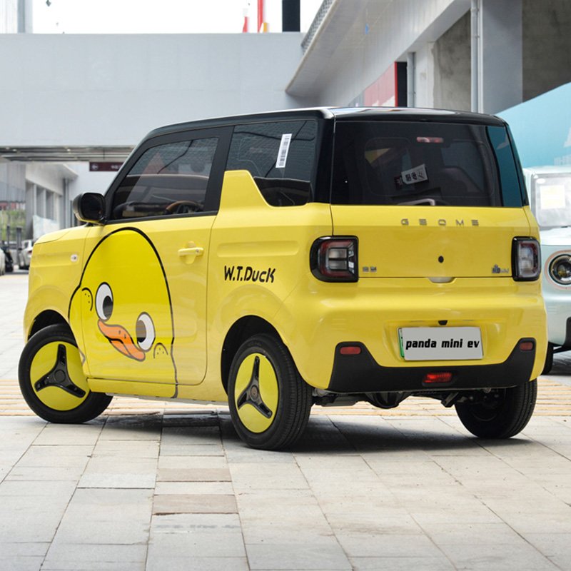 The Hottest 120km 200km Range 2WD 4seats Mini EV GEELY Panda Mini 2023 2024 Cheap Mini Electric Car for Sale in China