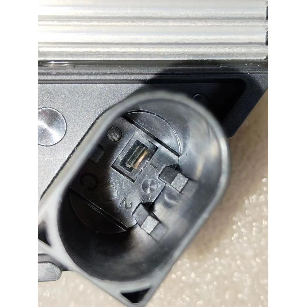 0272220856 for Bosch Alternator Regulator for Volkswagen/Audi//SKODA/seat Voltage Regulator for Car Alternator