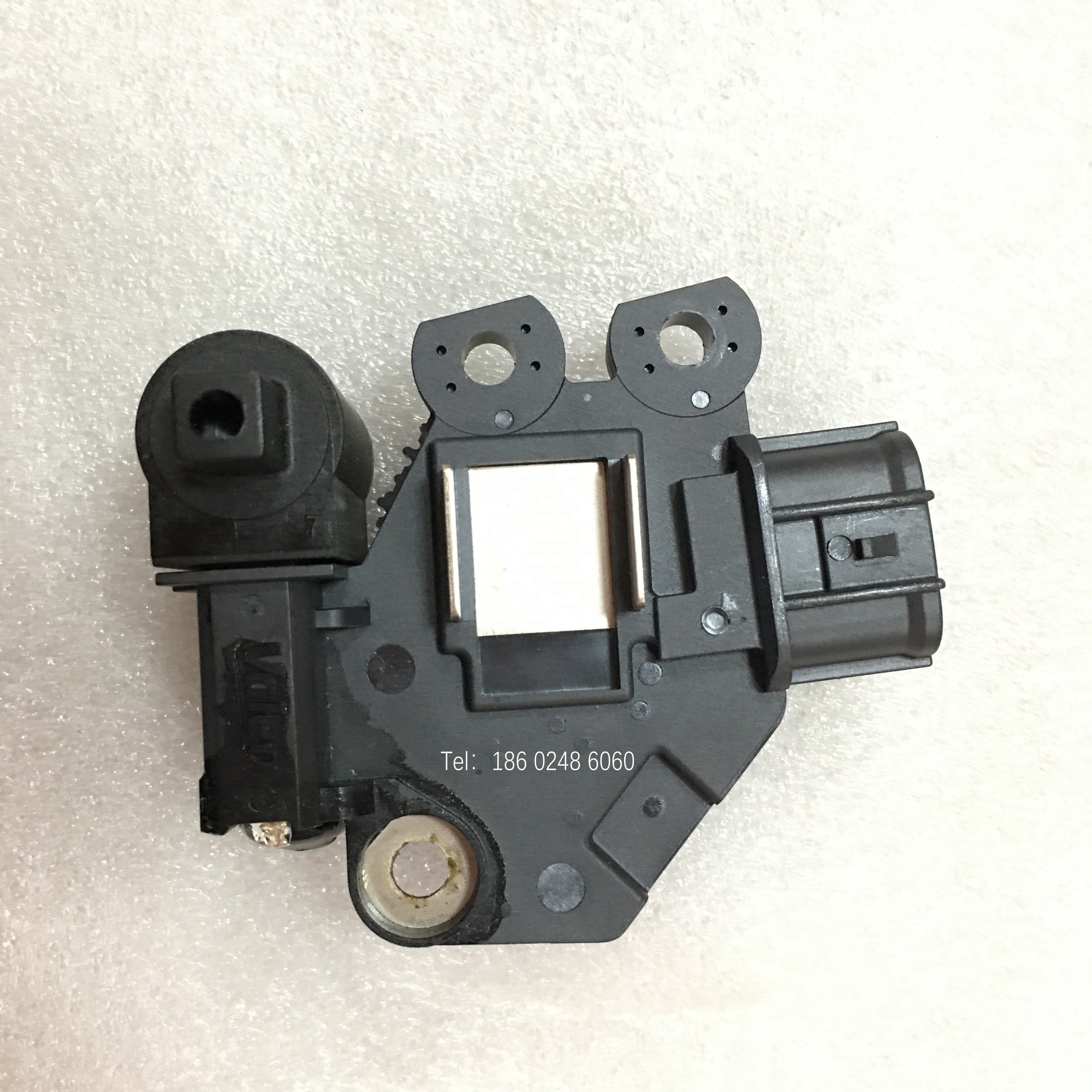 For Valeo 12V Genuine OE Car Alternator Spare Parts Regulator Voltage 2614507 V3530M for Hyundai / Kia