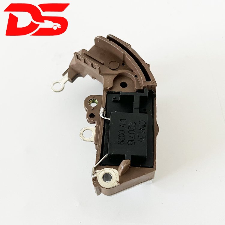 12V Alternator Voltage Regulator Den-so 27700-50030 To-yo-ta Mobiletron VR-H2005-46A