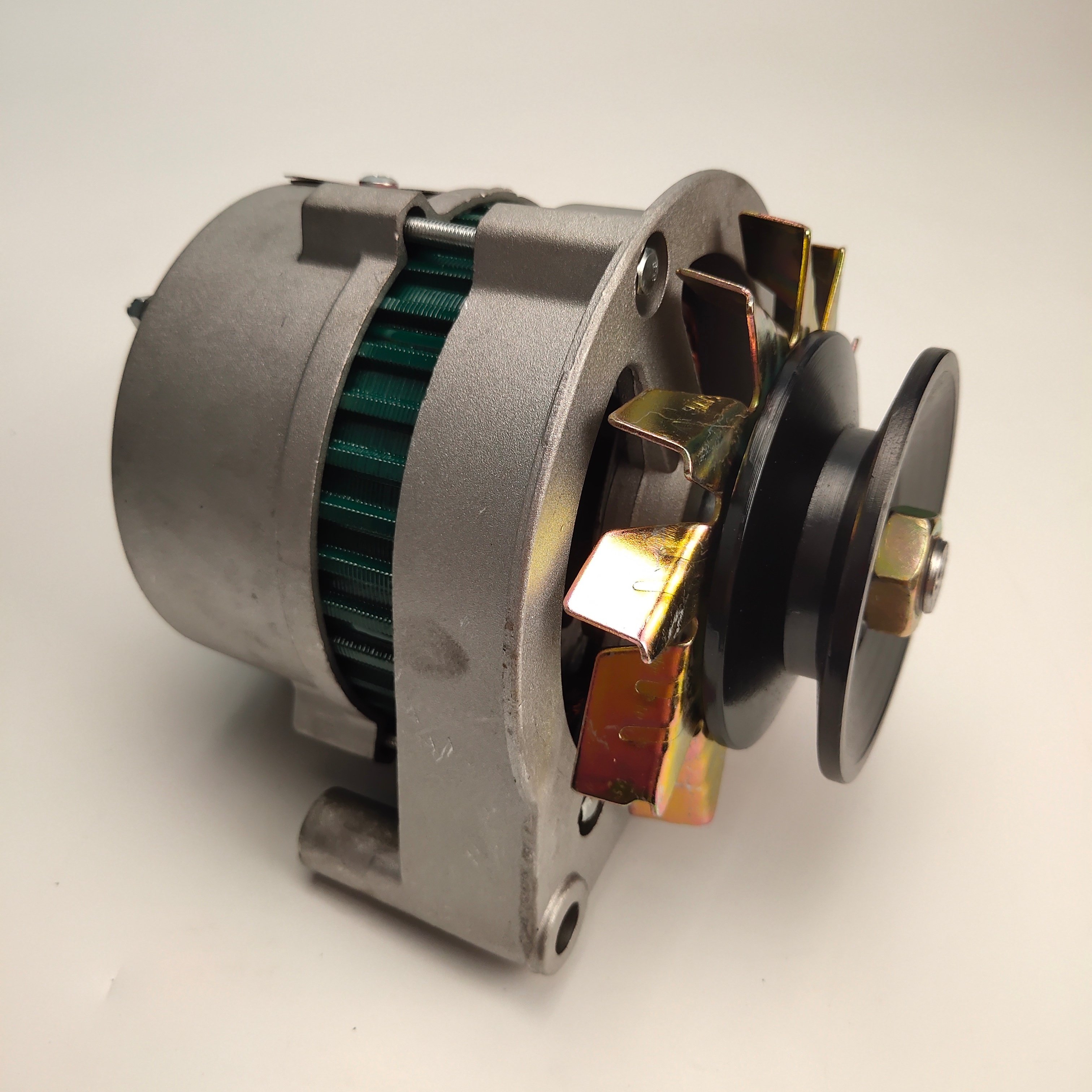 JF12A 28V 500W Cement Mixer Truck Alternator / Bulk Carrier Cement Tanker Alternator