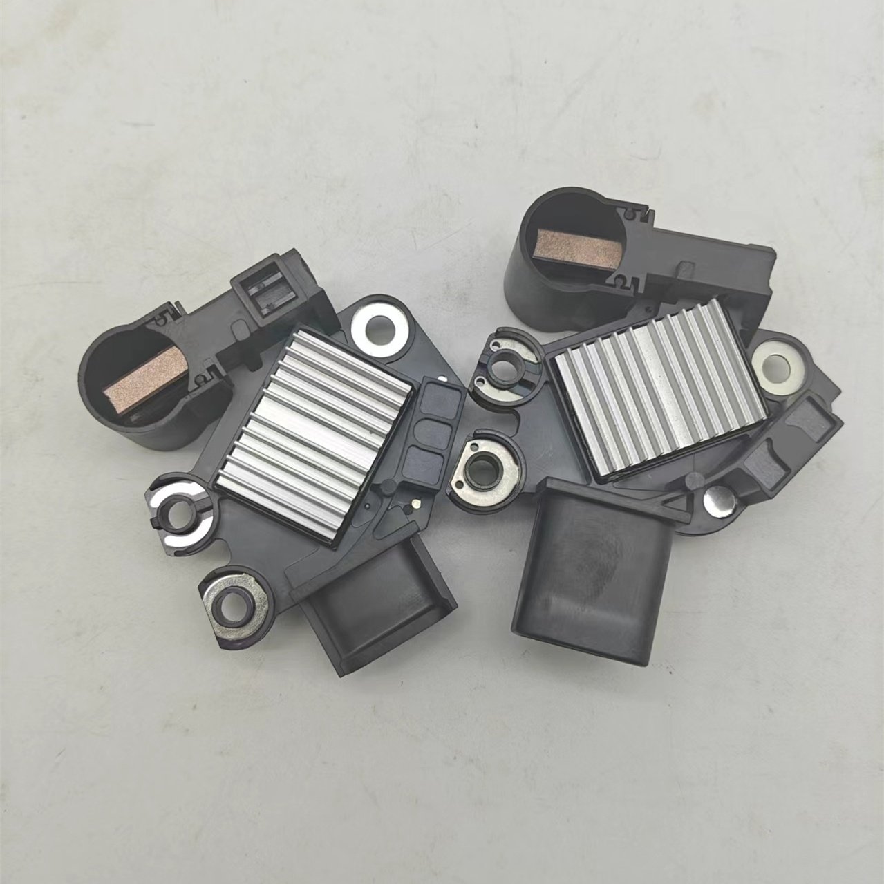 Original Quality Auto Electrical Systems Voltage Regulator Alternator 37370-2B300 for Hyundai Kia Cars 373702B300