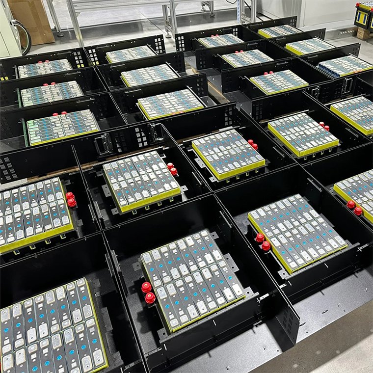 Oem Lifepo4 Battery 12V 24V 36V 48V Solar Battery 100Ah 200Ah Auto Rechargeable Lithium Ion Lifepo4 Batteries