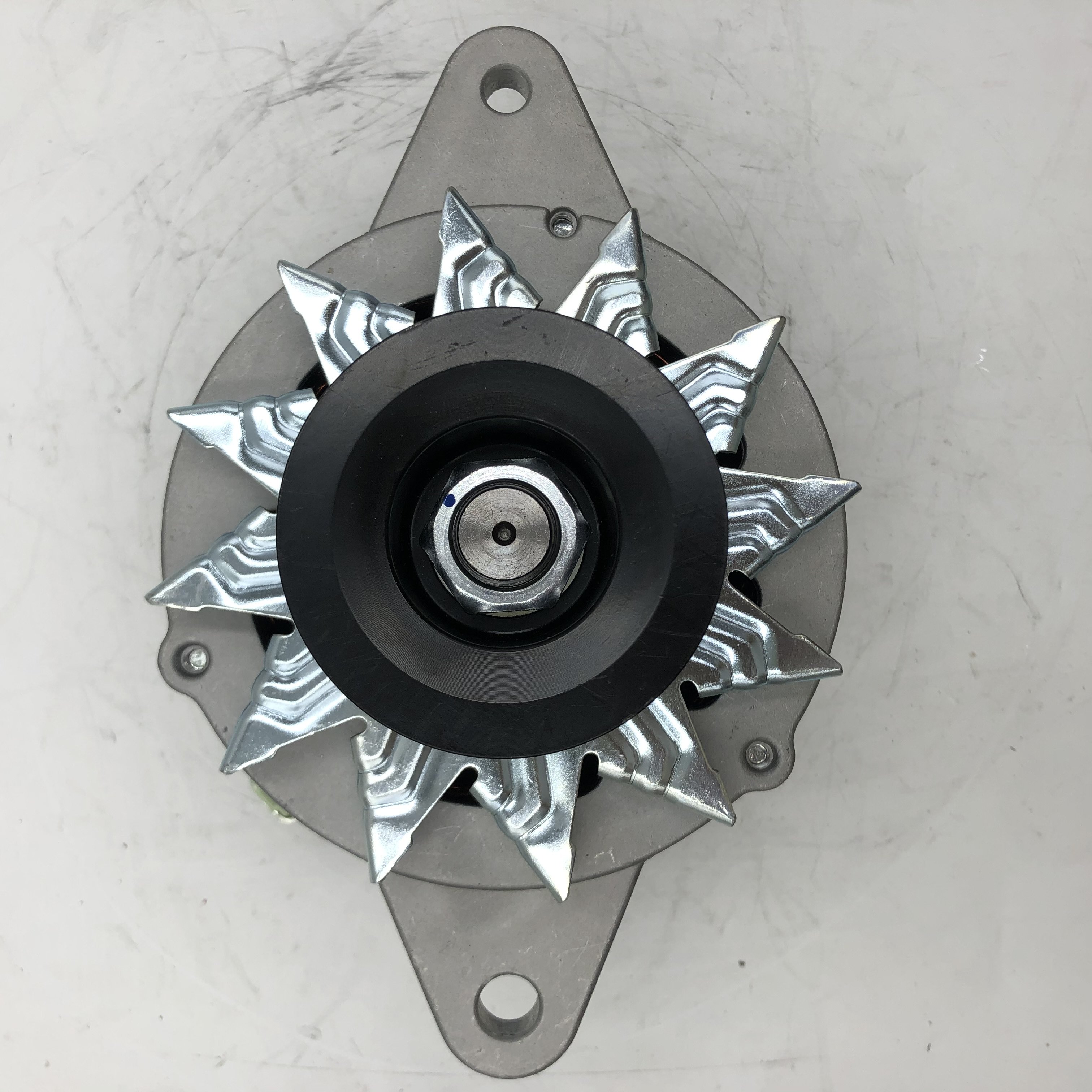 J05E J08E P11C 24V 60A ALTERNATOR 270401961 270401961A 270401964 270401964A 270402190 270402191 270402192 27060E0450