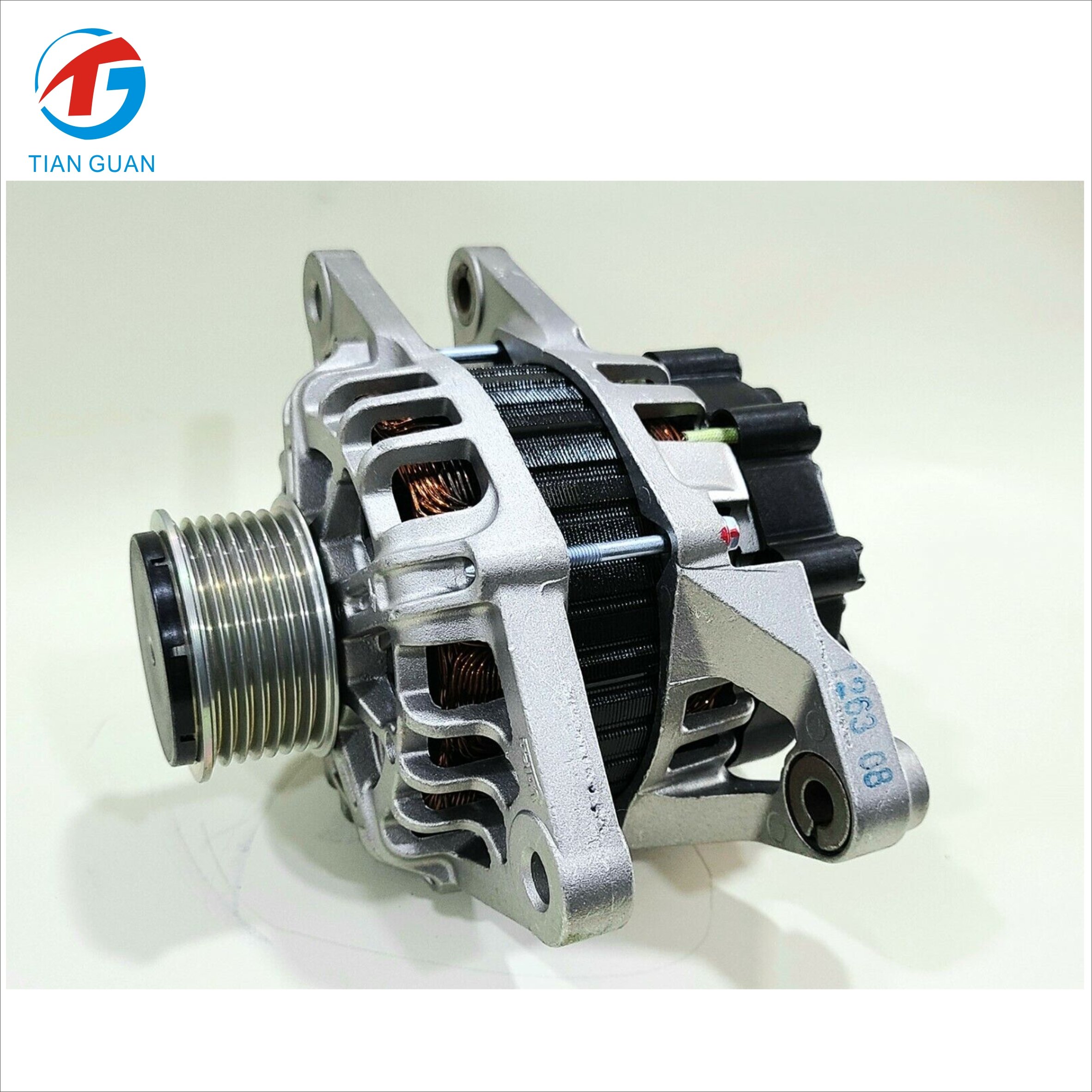 13.5V 120A Engine Spare Parts Auto Alternator ATG20731 37300-4A800 2626604