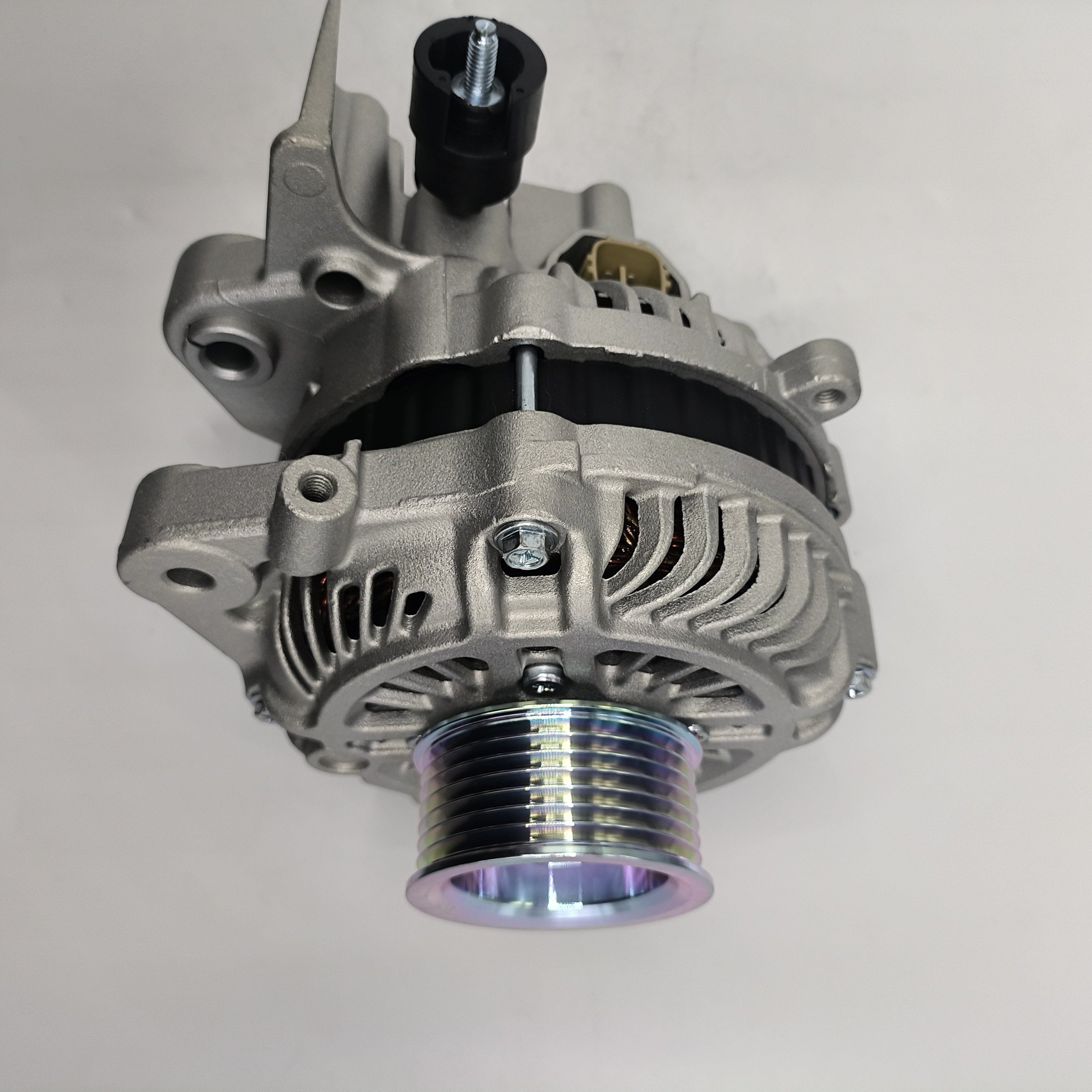 New Customized 14V 90A Car Alternator 31100-RNE-A01 0986080730 Automobile Generator Alternator for Honda FR-V