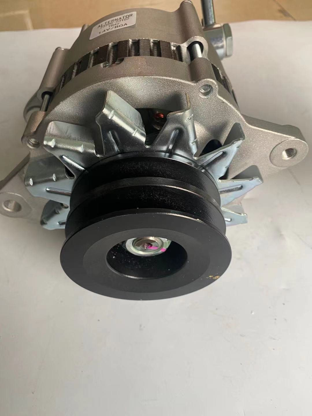 High Quality 23100-03T02 23100-03T04 23100-10T05 23100-10T07 23100-11T08 LR235-403T LR235-404C SD33 TD42 Engine Car Alternator