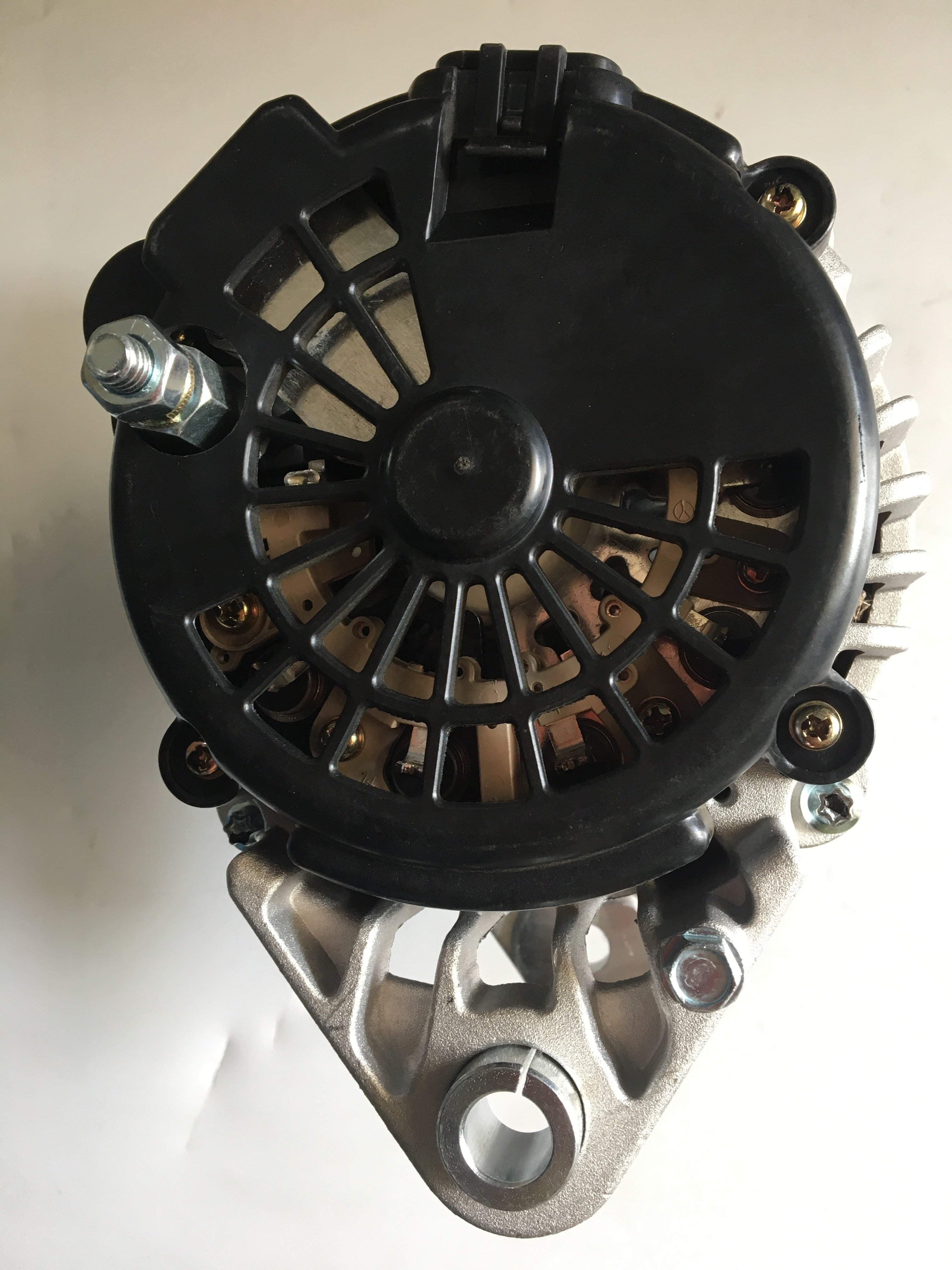 24SI/4993343/8600360 /M16JL09A/52828417 Alternator 28V/70A/8PK Professional Supply Alternator High Quality Hot Selling