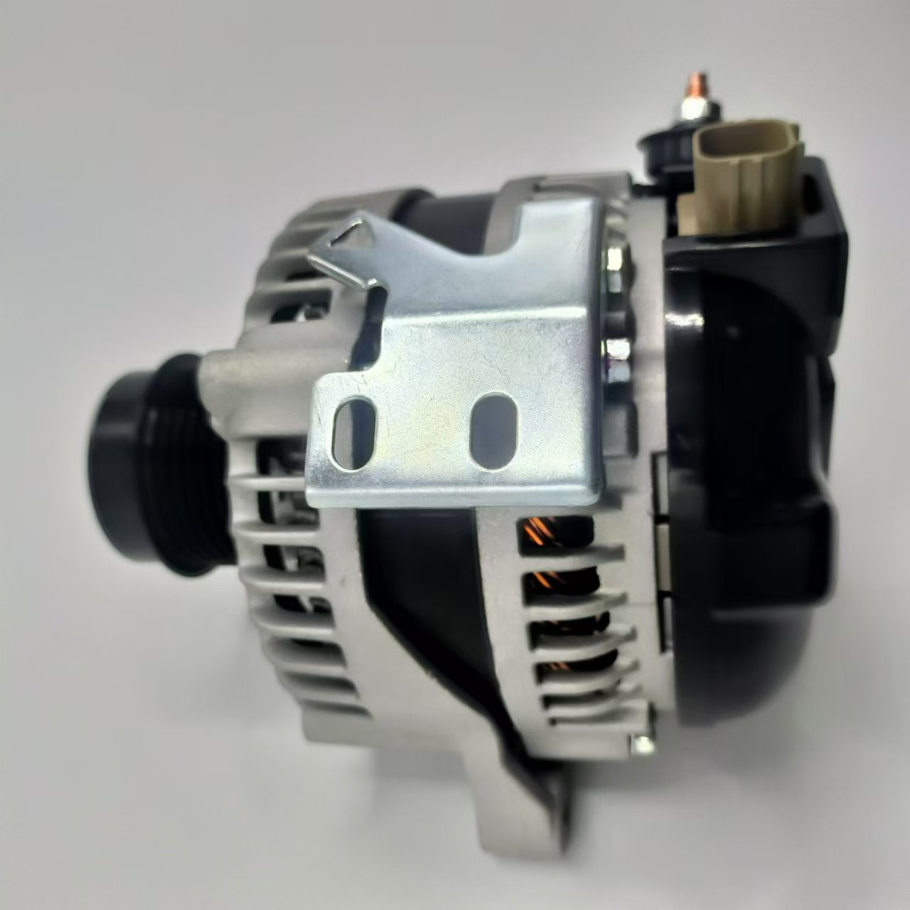 High Quality 12V 100A Car Alternator 27060-0H100 1042103880 Automobile Generator Car Alternator for TOYOTA Camry