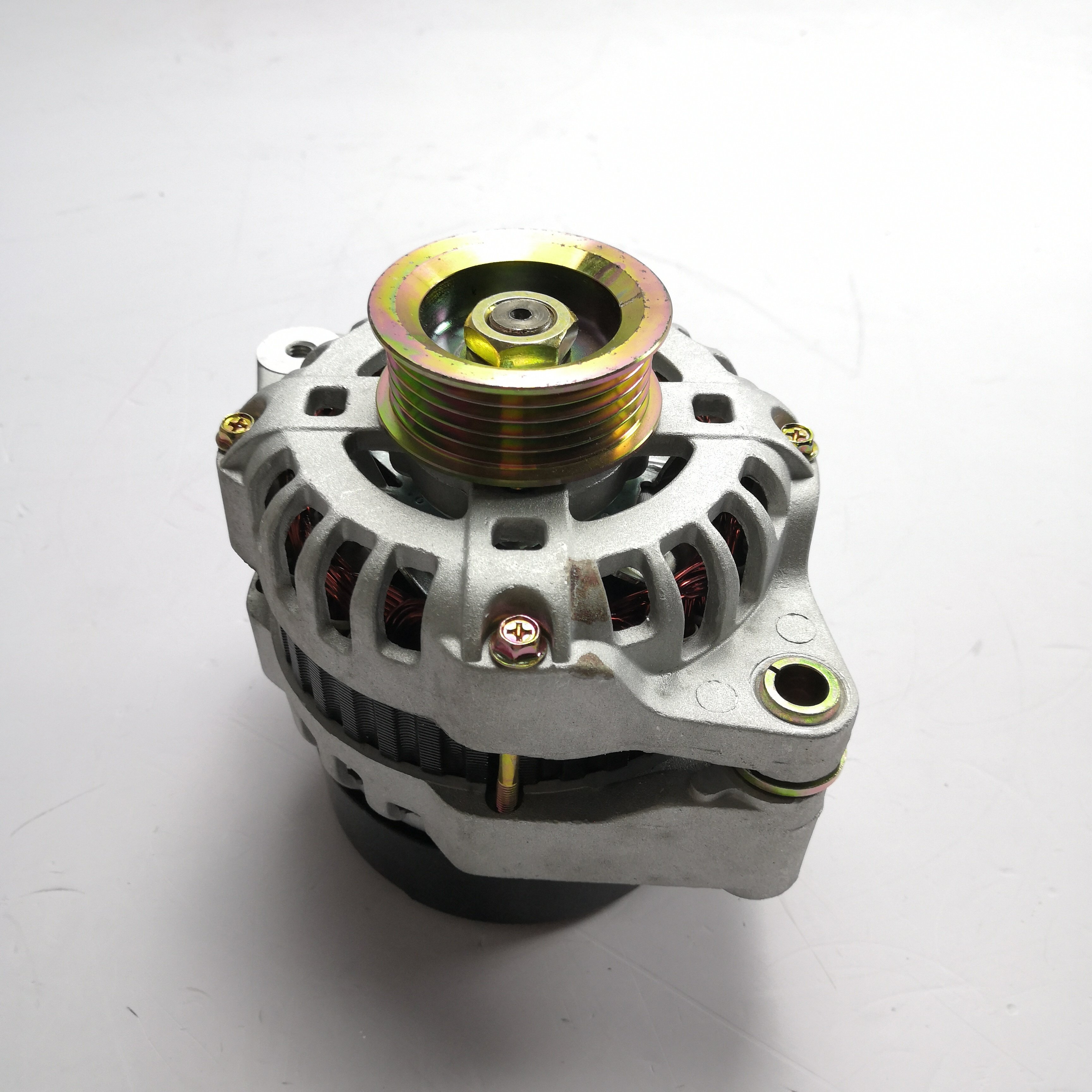 New Car Alternator 14V Alternator Parts for Changan Star M201 Generator Mini Alternator 3 A12v Brace Neutral Packing 100% Tested