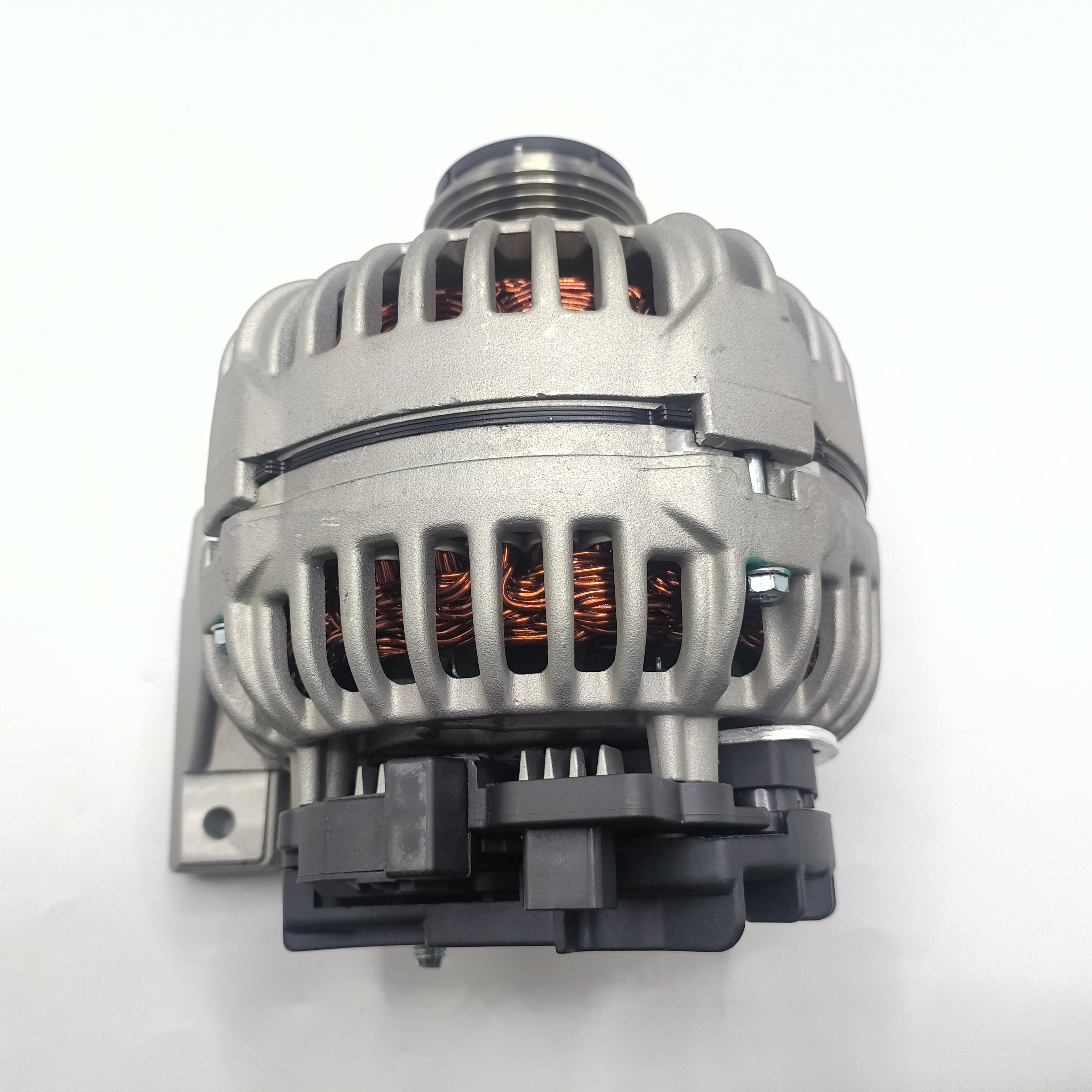 Popular Selling Car Alternator 12V 140A 30658084 0986044900 Automobile Generator Car Alternator for volvo V70