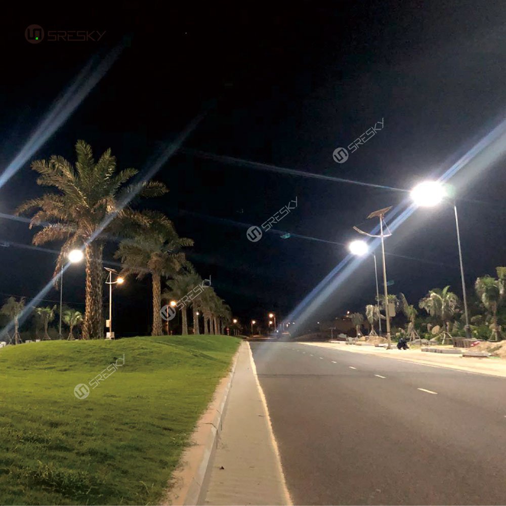 2022 New Product Hot Sale 60W 90W New Model Design Led Solar Street Light Prices,all in One Solar Street Light