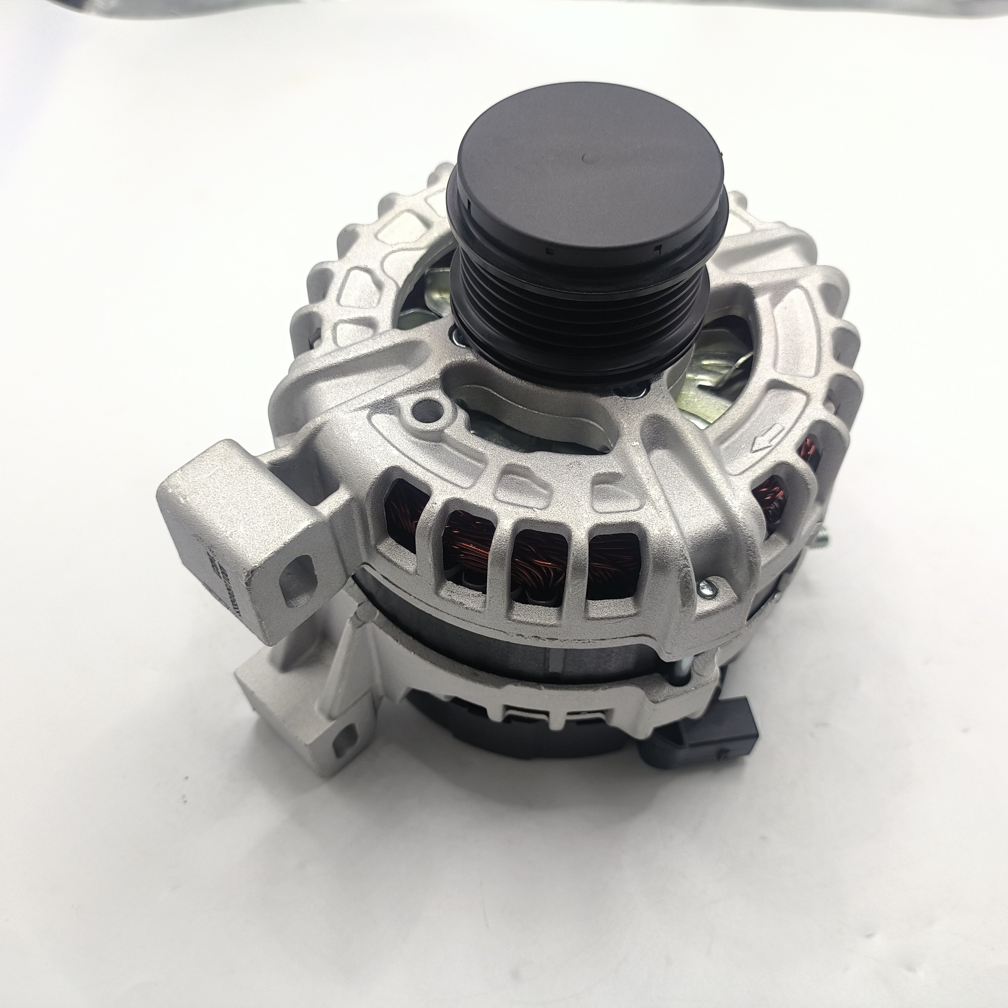 Hot Wholesale 12V 150A Car Alternator 30773111 0121615014 Automobile Generator Alternator for volvo S40