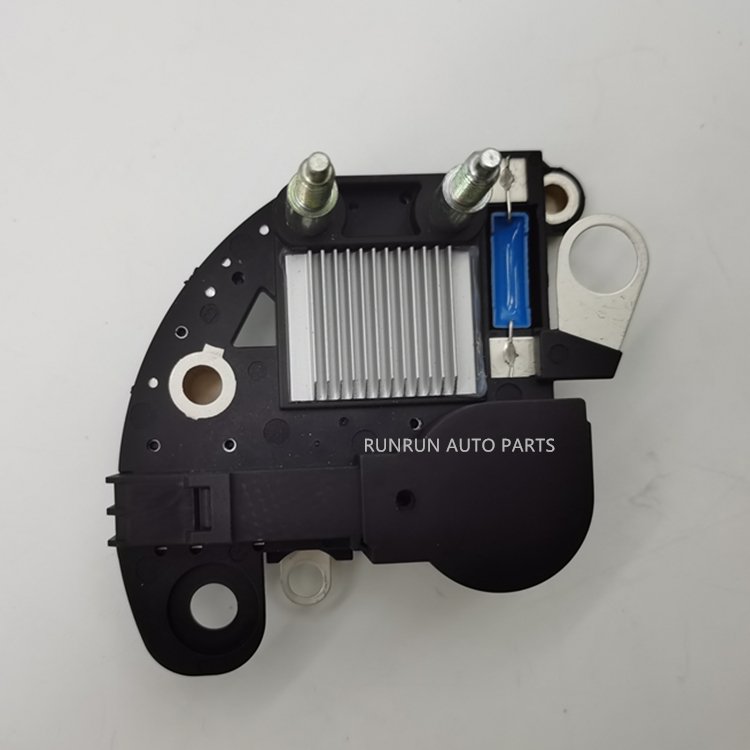 IX123 138789 836287810 SQMGR122 RE4123A Auto Alternator Voltage Regulator 12V