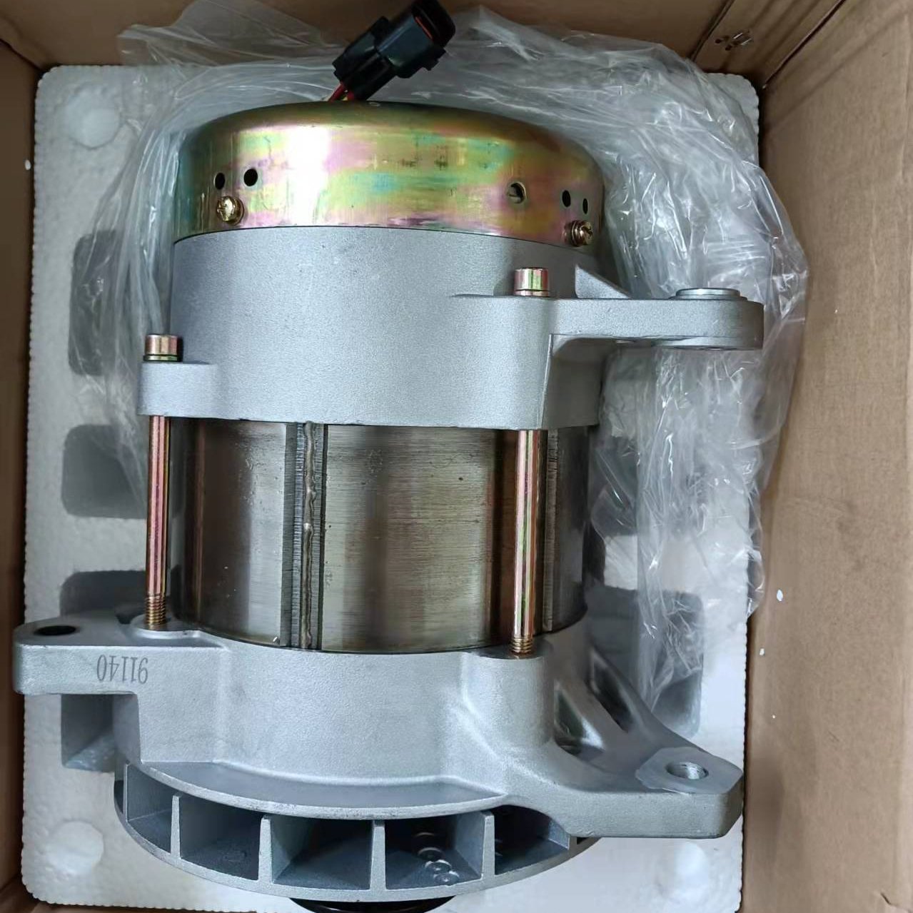 37300-84421 3730084421 28V 150A 180A Bus Alternator Car Alternator Generator 37300-84421 37300 for Daewoo Hyundai