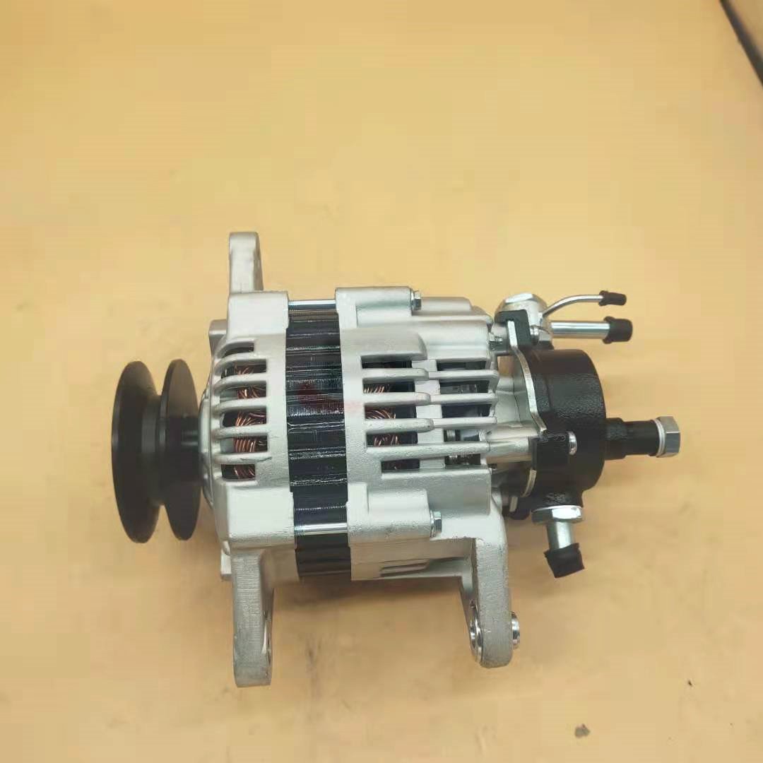 For ISUZU 600P 4HK1 D-MAX 8-97240270-0 8-97240270-1 8-97240270-2 8972402700 8972402701 8972402702 12V Alternator 12V60A