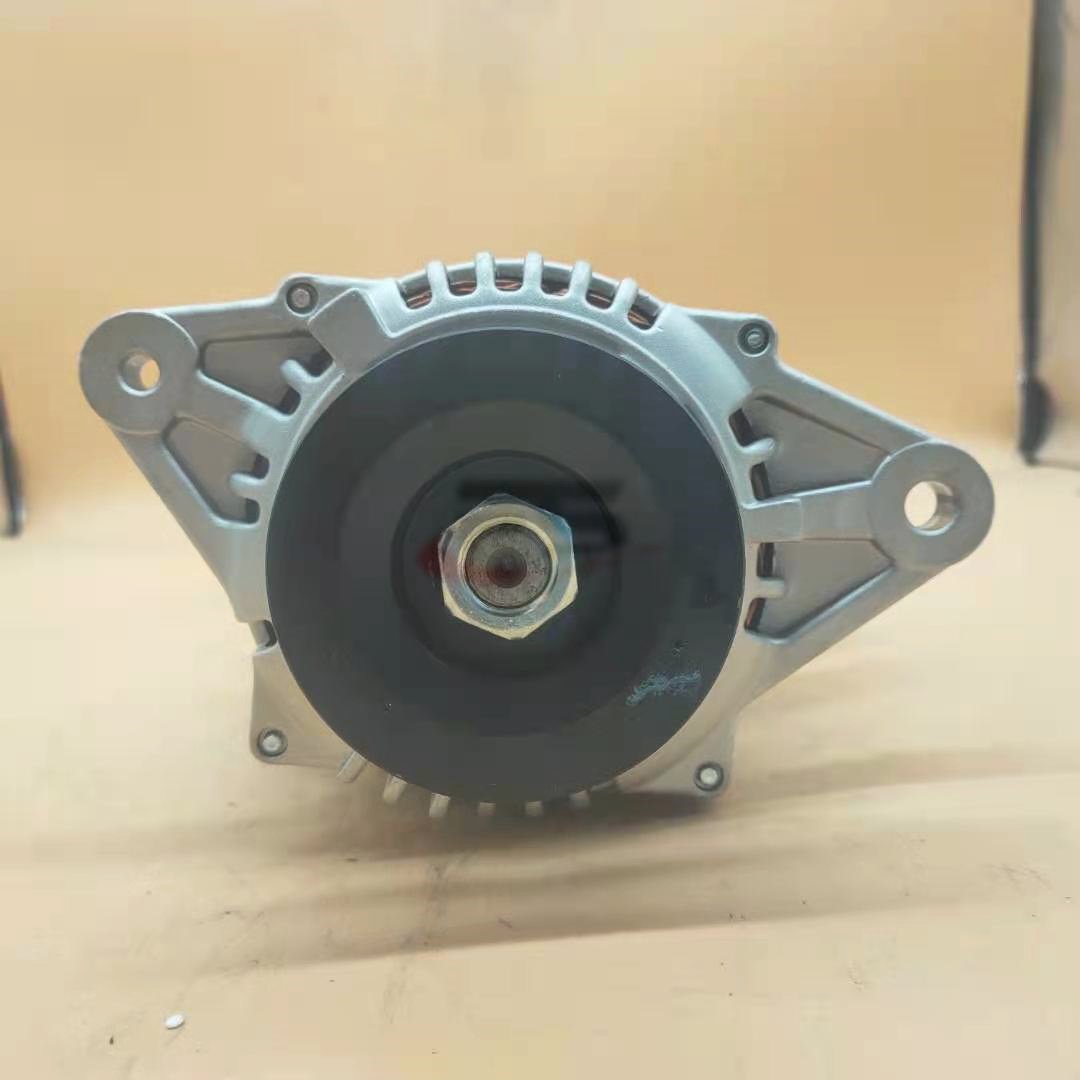 For ISUZU 600P 4HK1 D-MAX 8-97240270-0 8-97240270-1 8-97240270-2 8972402700 8972402701 8972402702 12V Alternator 12V60A