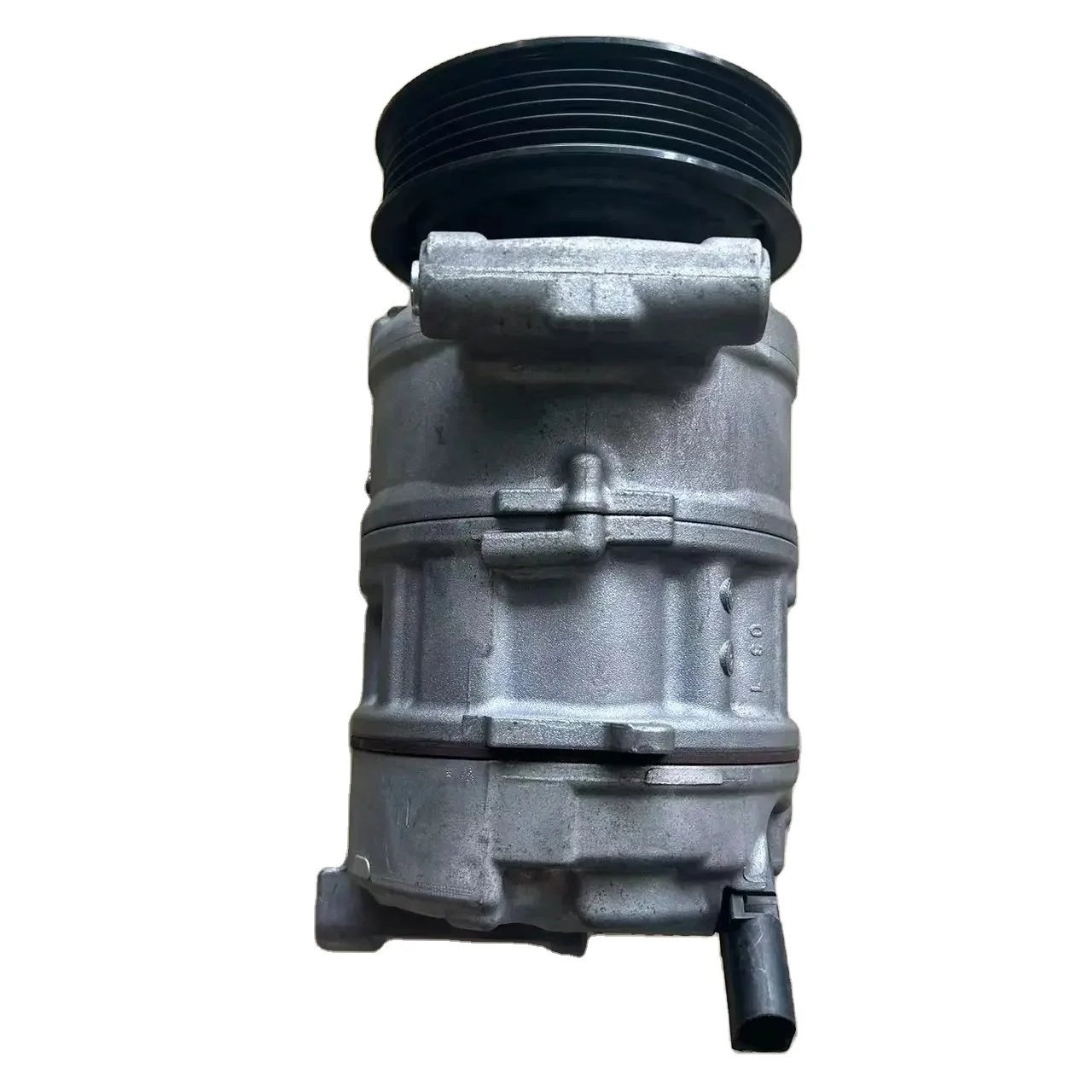Air condition compressor genuine used For Audi Q5 2.0T engine parts starting motor a/c compressor for Audi Q7