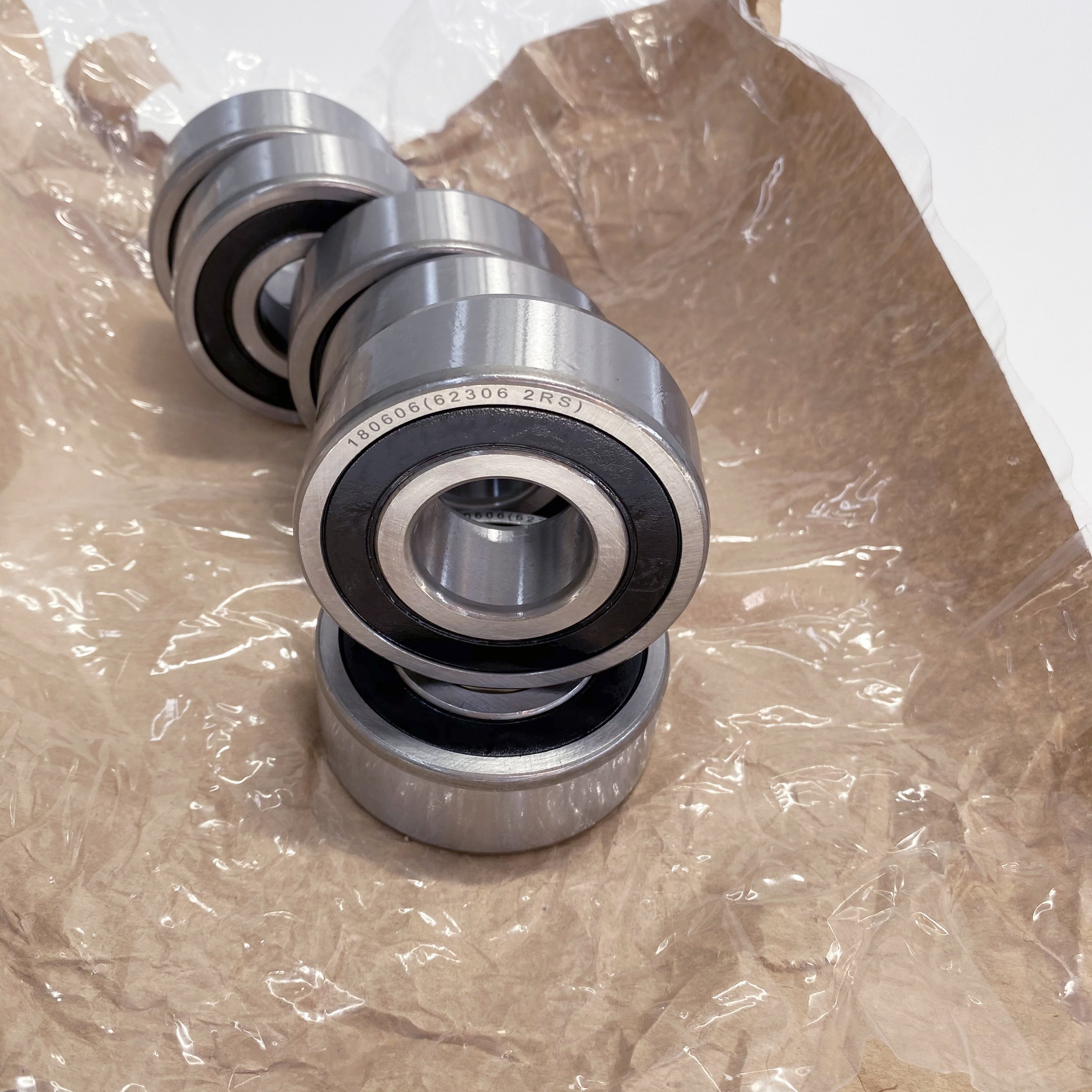 DST High Precision Wide Section Ball Bearing 62212 62213 2RS ZZ Deep Groove Ball Bearing