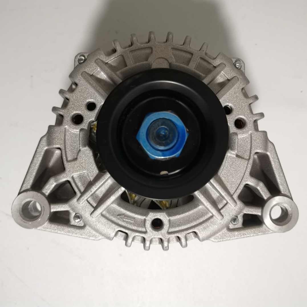 VG1095094002 Sinotruk HOWO 371 Spare Parts Generator New Alternator for 8x4 Dump Truck for WD615 Engine 28V/70A/JFZ270-3002/6PK