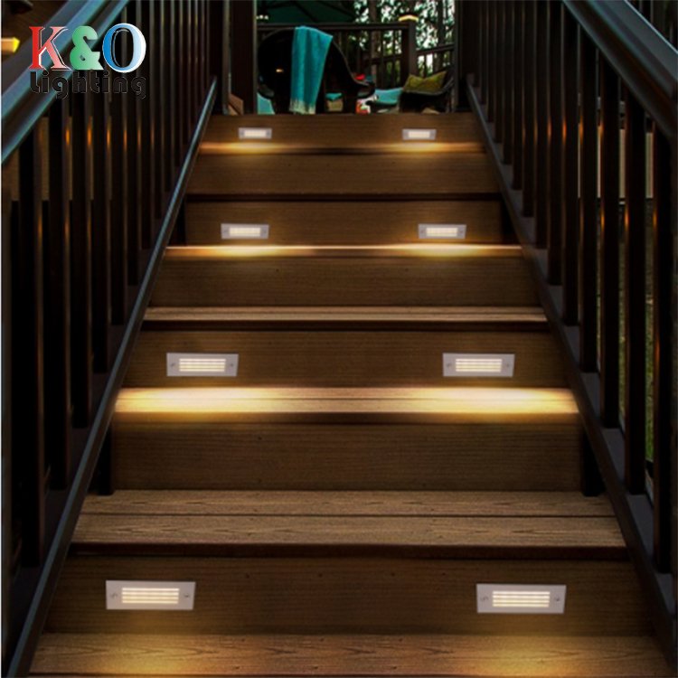 Outdoor Waterproofing High Power 3W/7W/10W for Yard IP65 Wall Lamp Lithium Battery Recessed Emergency