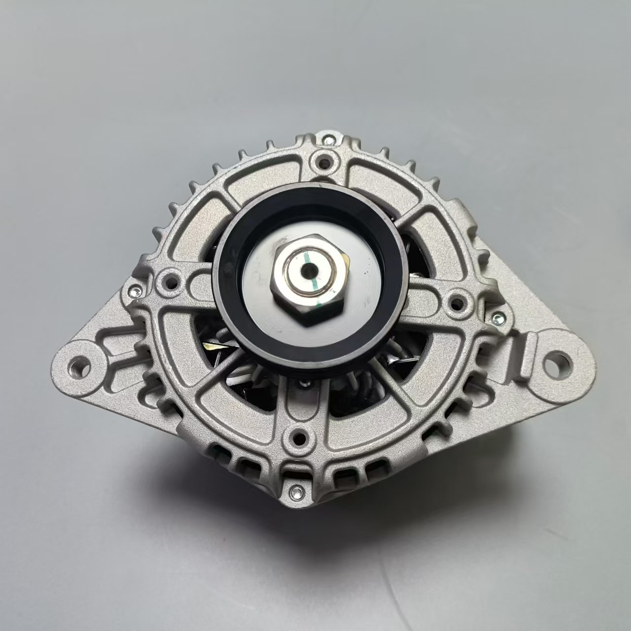 12V 90A Car Alternator 37300-23720 37300-22600 37300-22650 37300-23620 0986080790 37300-26000 for Hyundai County
