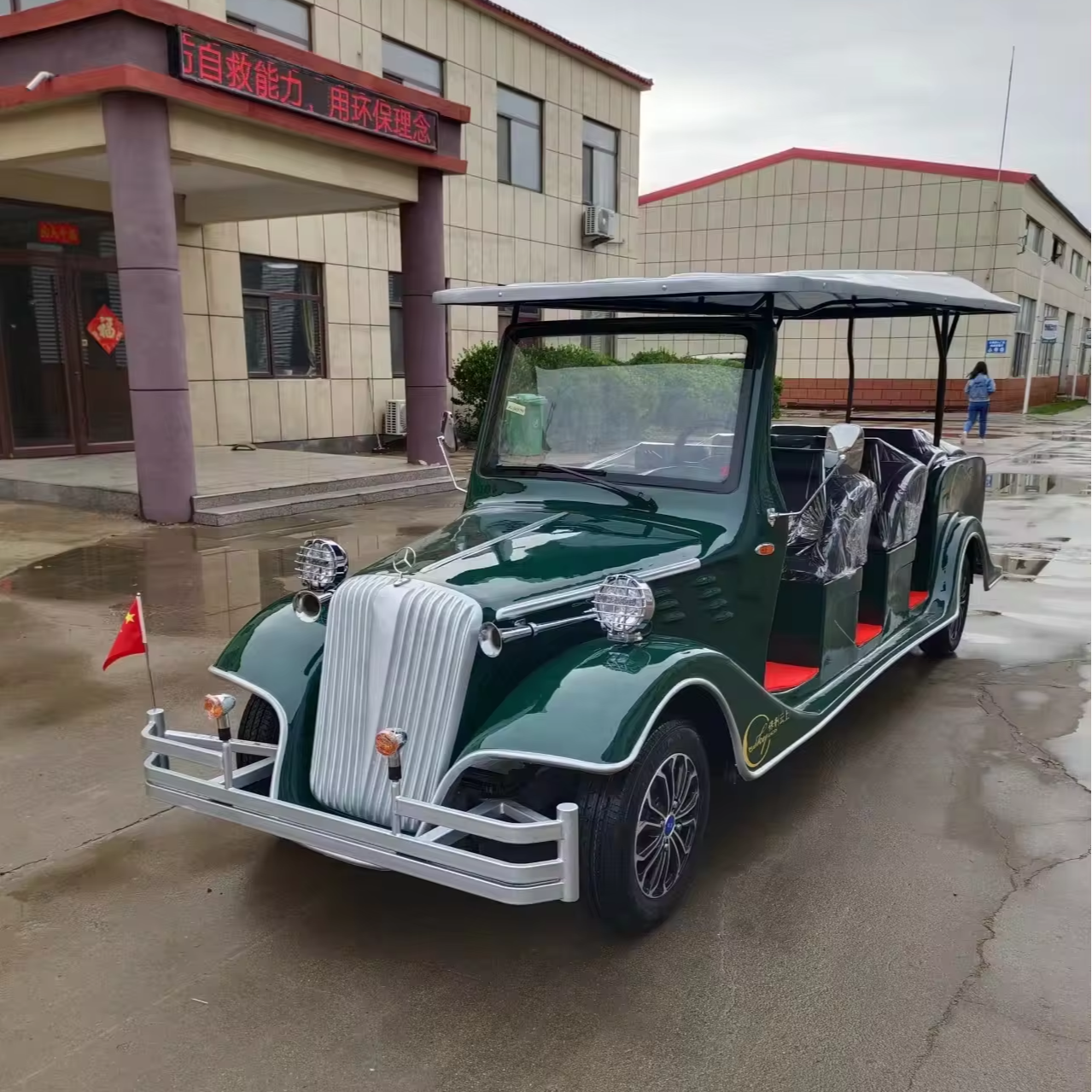 Classic Luxury Car for Resort Hotel Sightseeing Tourism Wedding Golf Cart Vintage-Inspired Golf Cart