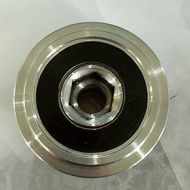 Alternator Pulley for Toyota Avensis Diesel 7PK Clutch Pulley 2741526010 2741530011 2741526010